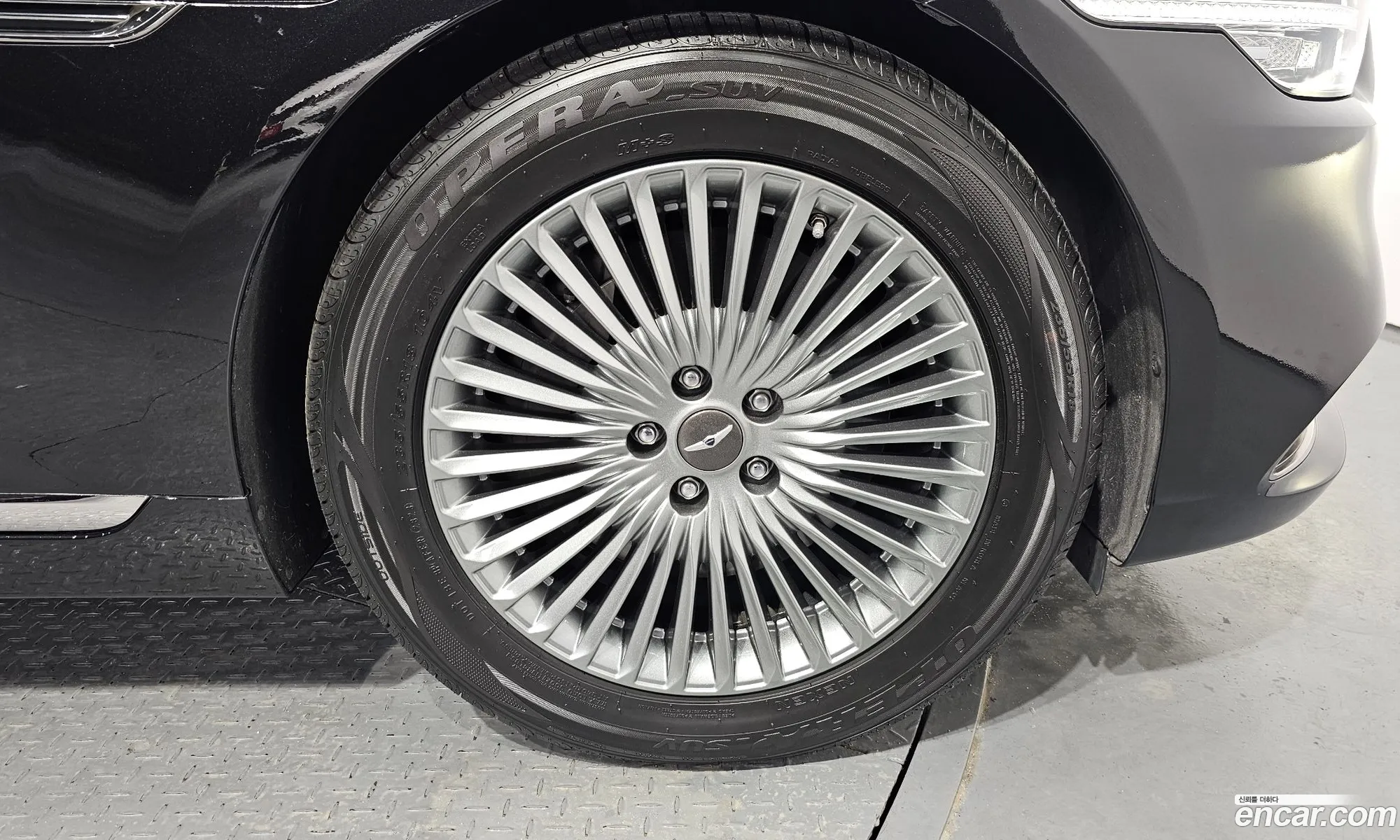 Genesis G90 I 38 Awd 2019 - фотография 160862