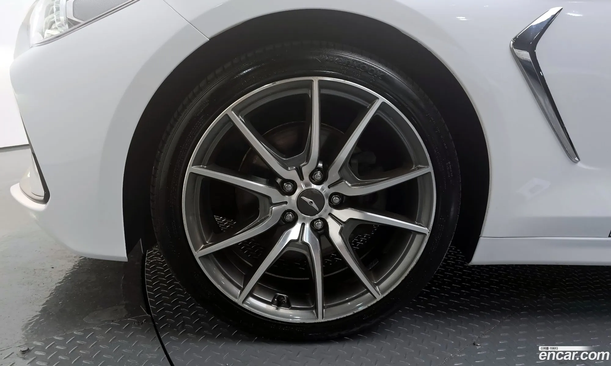 Genesis G70 I 20T Awd 2020 - фотография 1673293
