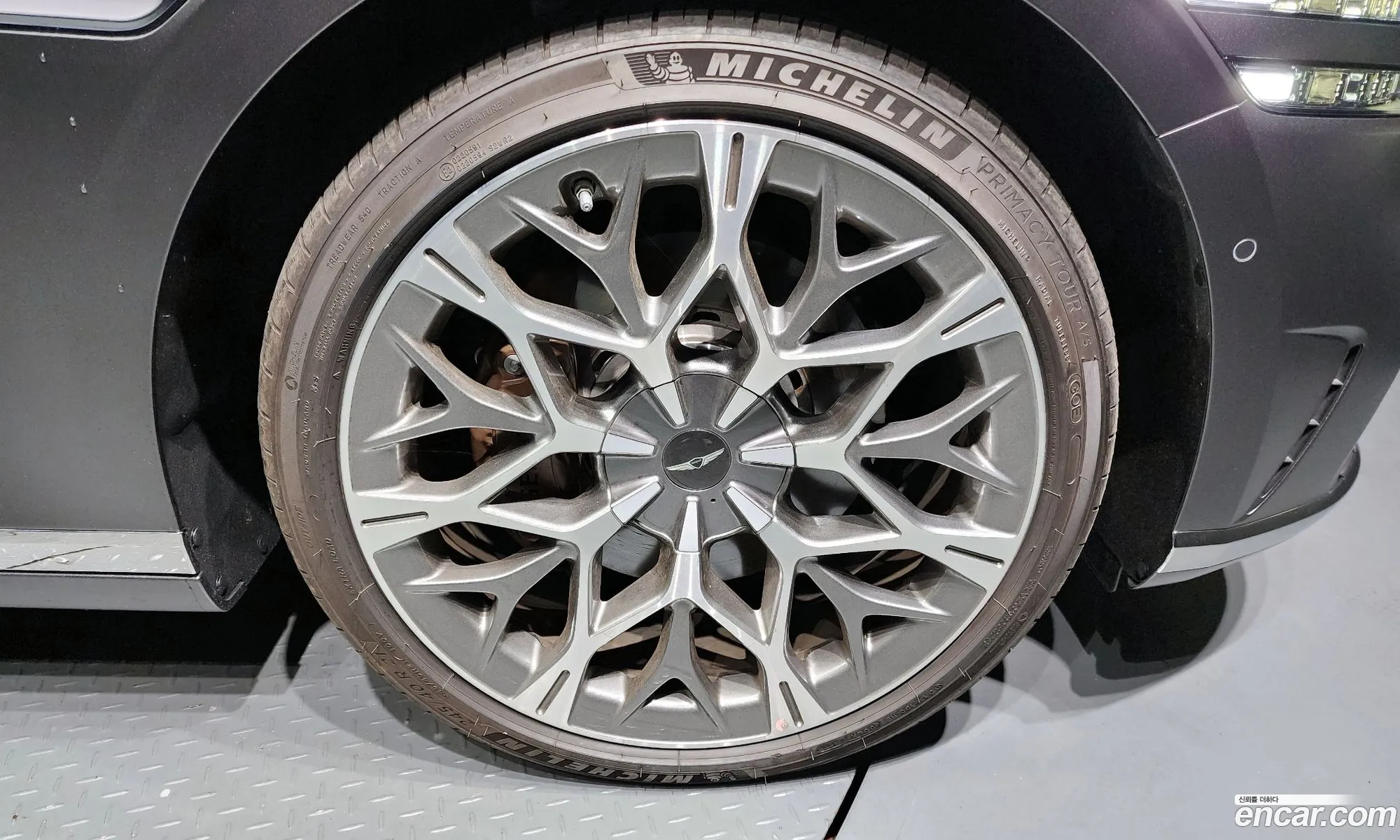 Genesis G90 Gasoline 35 Turbo E-SC Awd 2023 - фотография 1582985