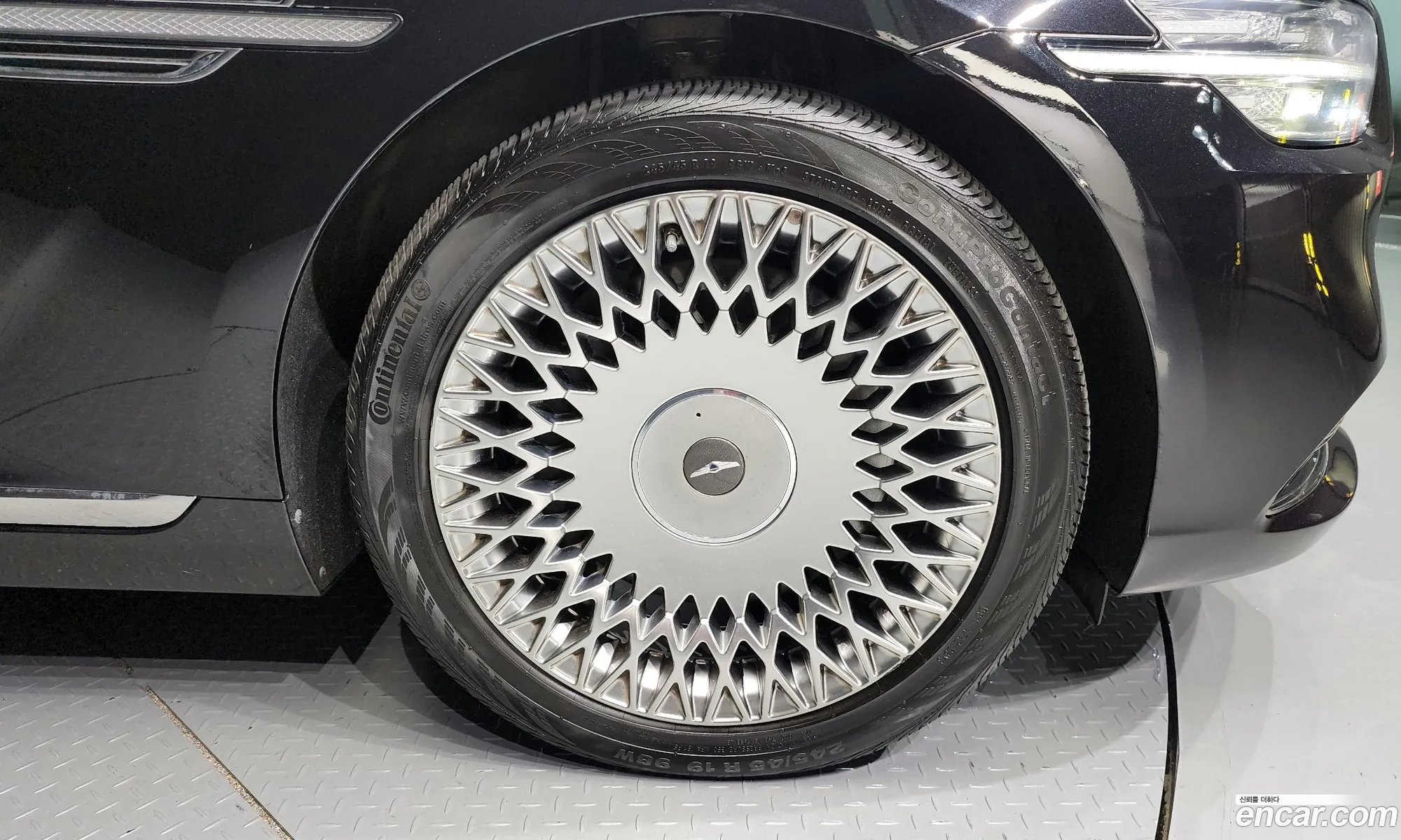 Genesis G90 I 38 Awd 2020 - фотография 1680745