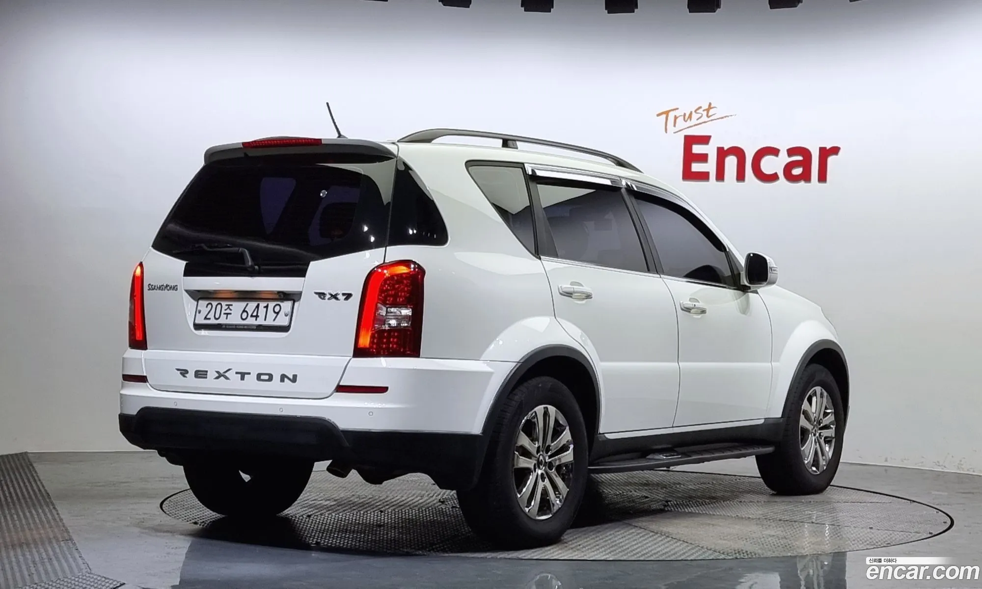 Ssangyong Rexton Iii 20 4Wd Adventure 60Th Edition 2015 - фотография 19764605