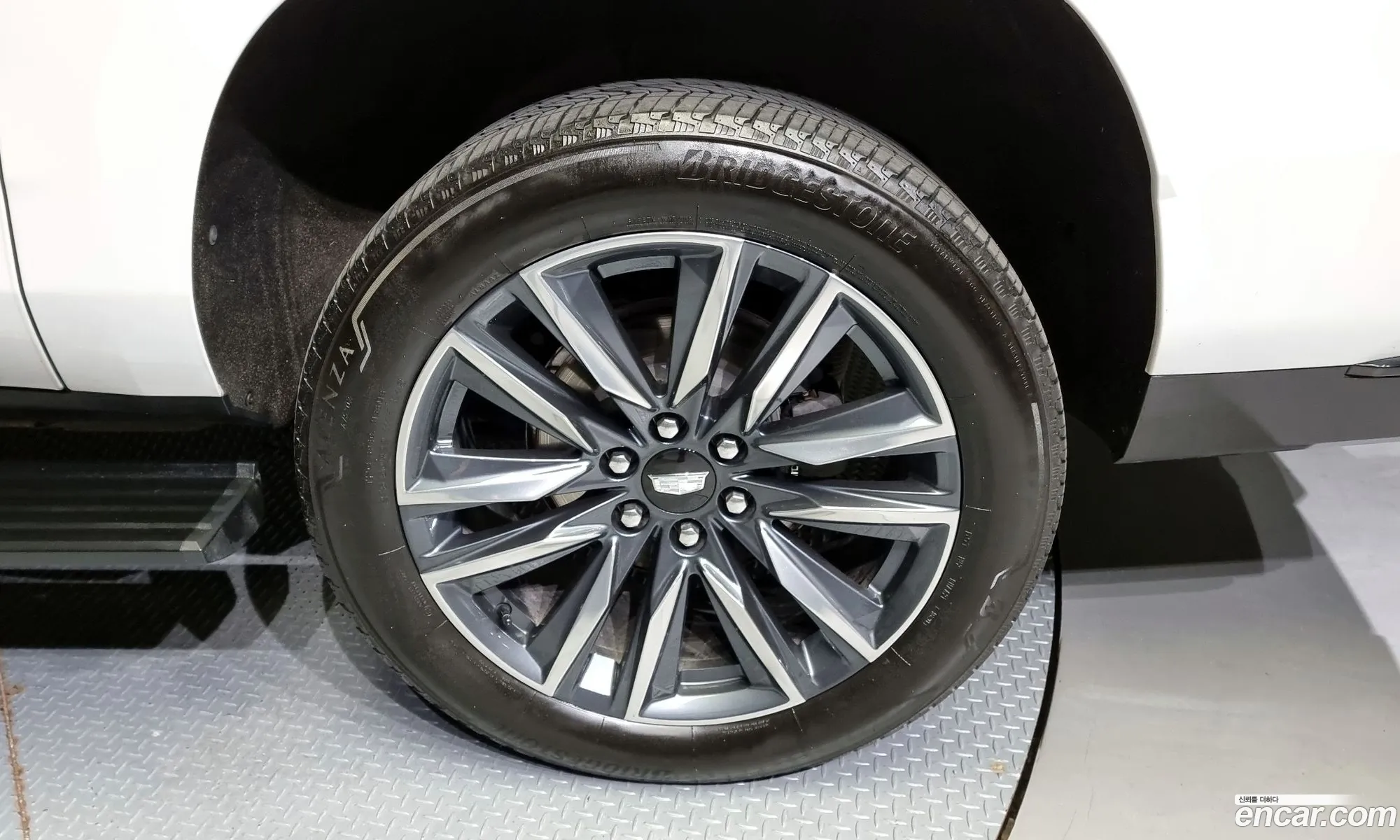 Cadillac Escalade V 62 Esv 2021 - фотография 4425149