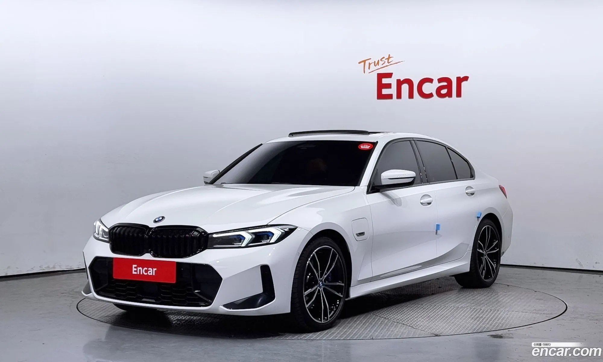 BMW 3Er 330E M Sports 2023 - фотография 8858975