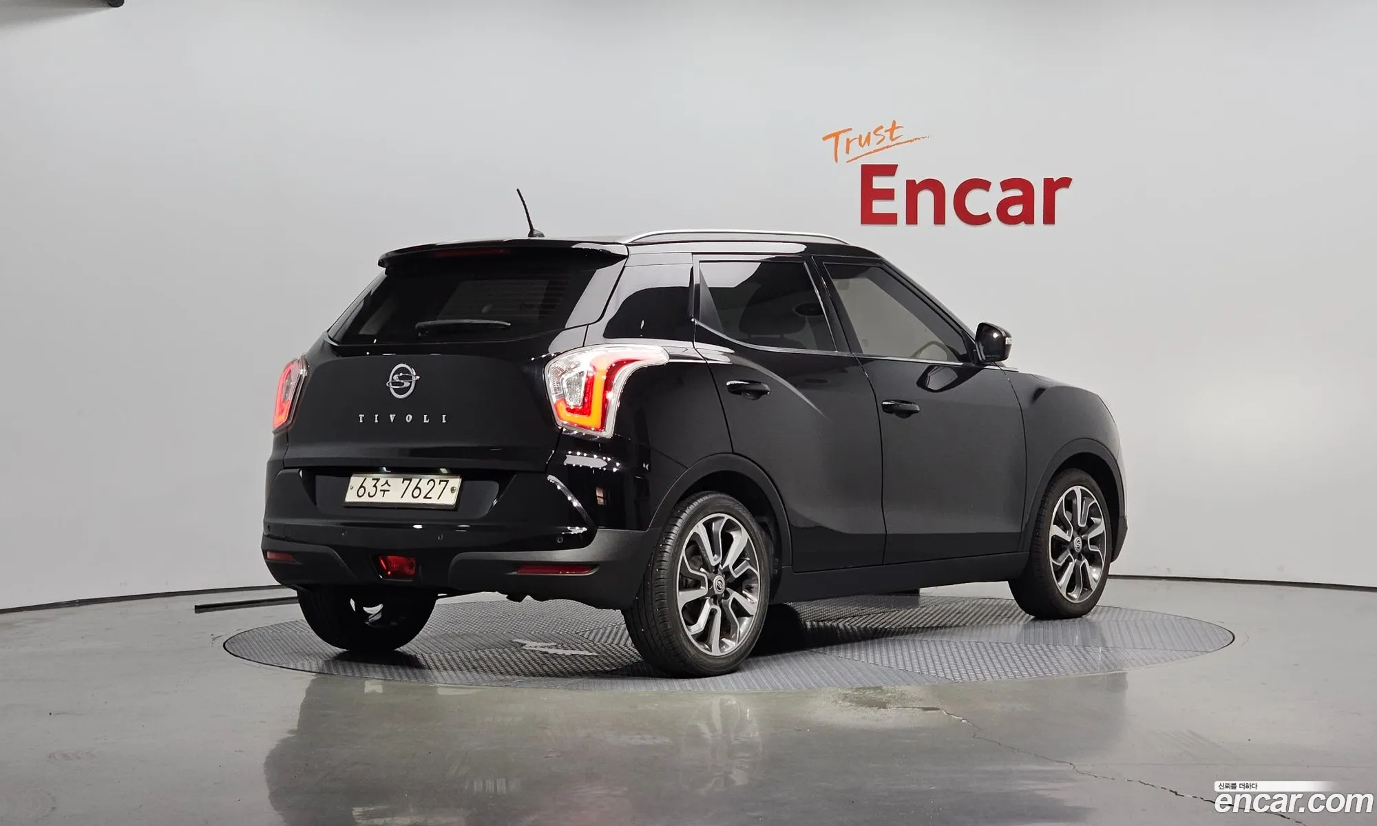 Ssangyong Tivoli Tivoli Lx 2Wd 2015 - фотография 19654395