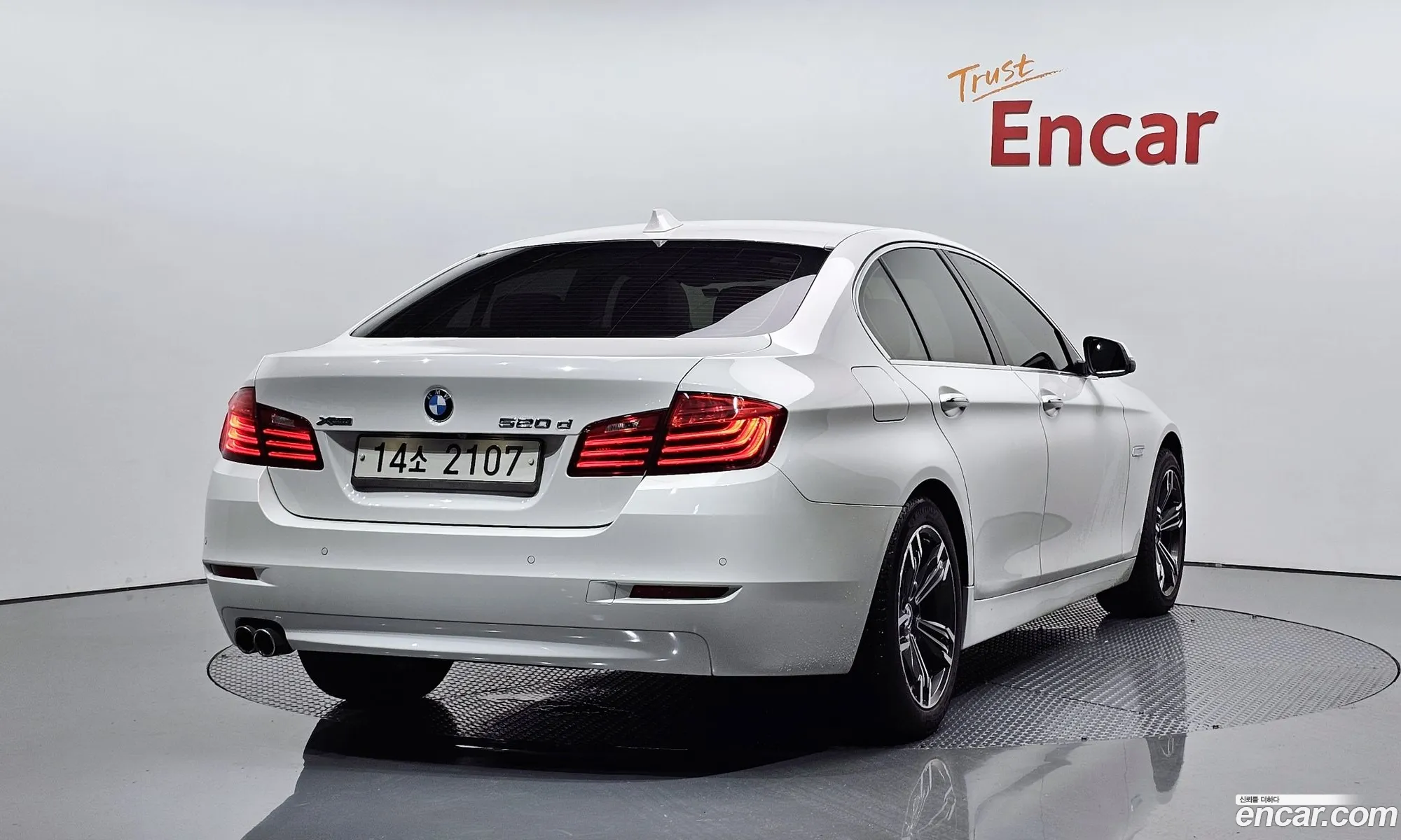 BMW 5Er Vi F10F11F07 520DxDrive 2015 - фотография 16365524