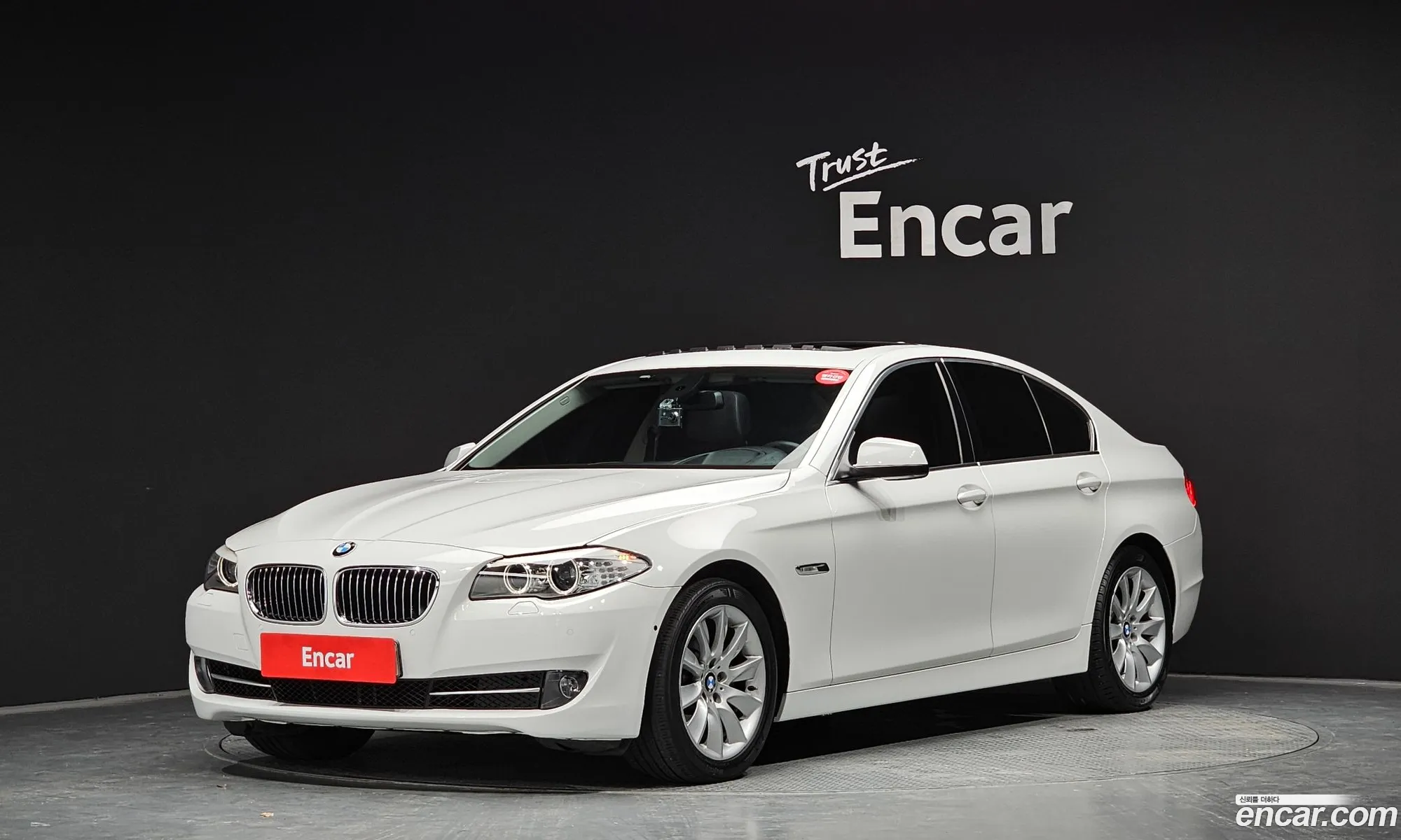 BMW 5 Series F10 528I - фотография 16390969