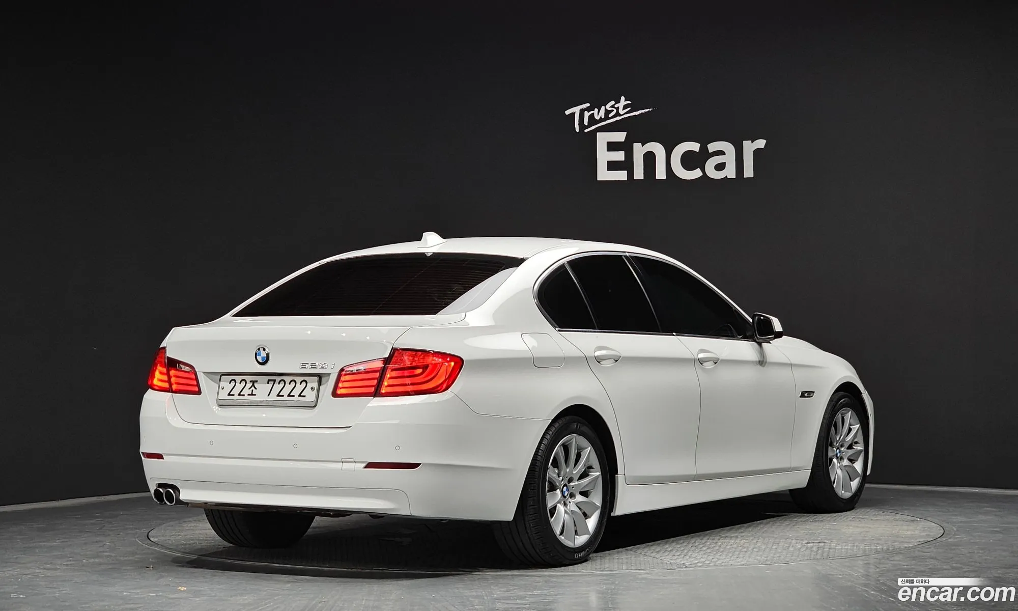 BMW 5 Series F10 528I - фотография 16390970