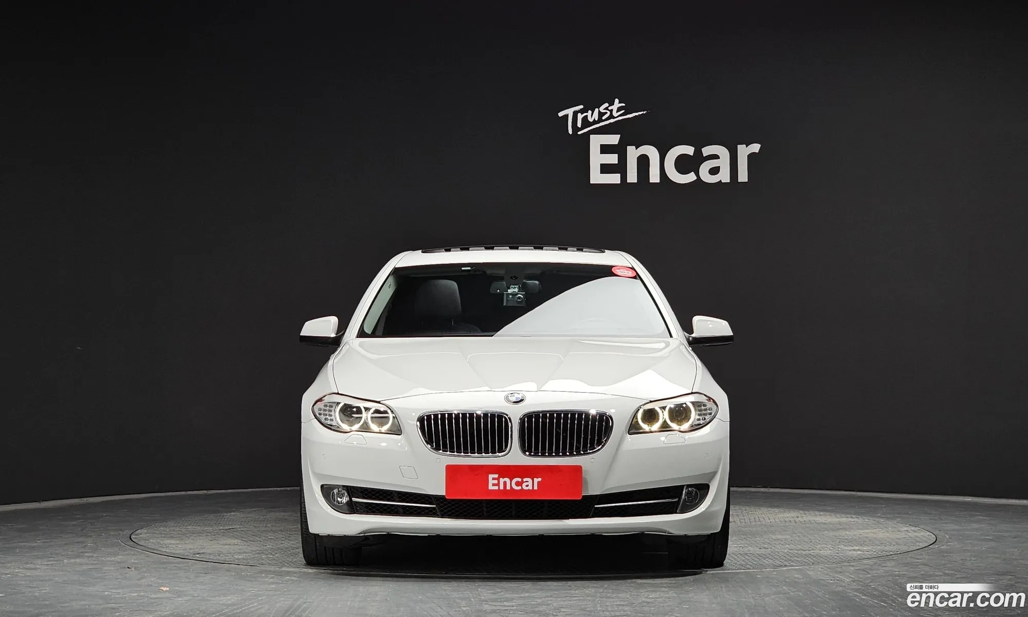 BMW 5 Series F10 528I - фотография 16390971