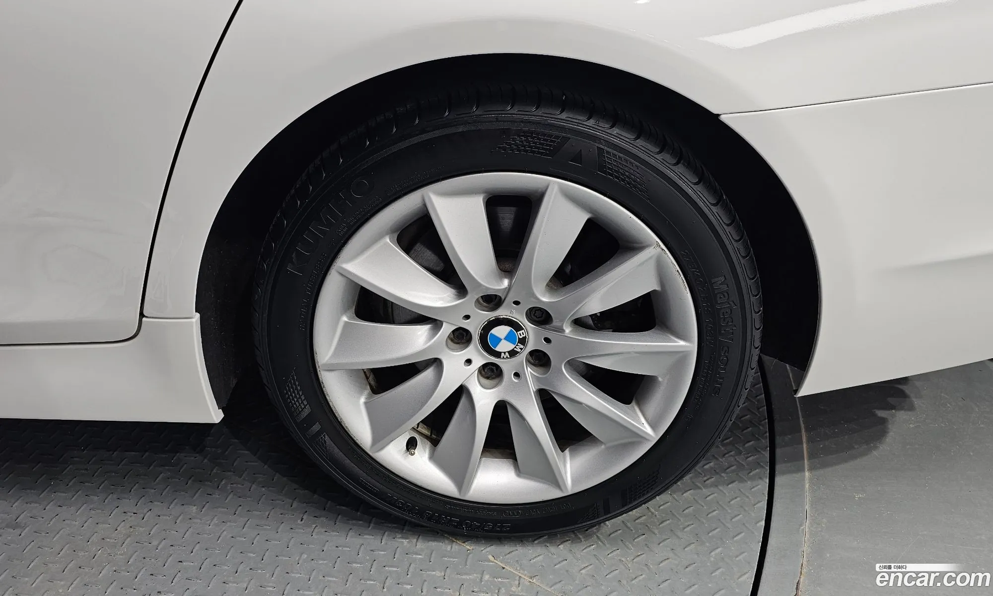BMW 5 Series F10 528I - фотография 16390973