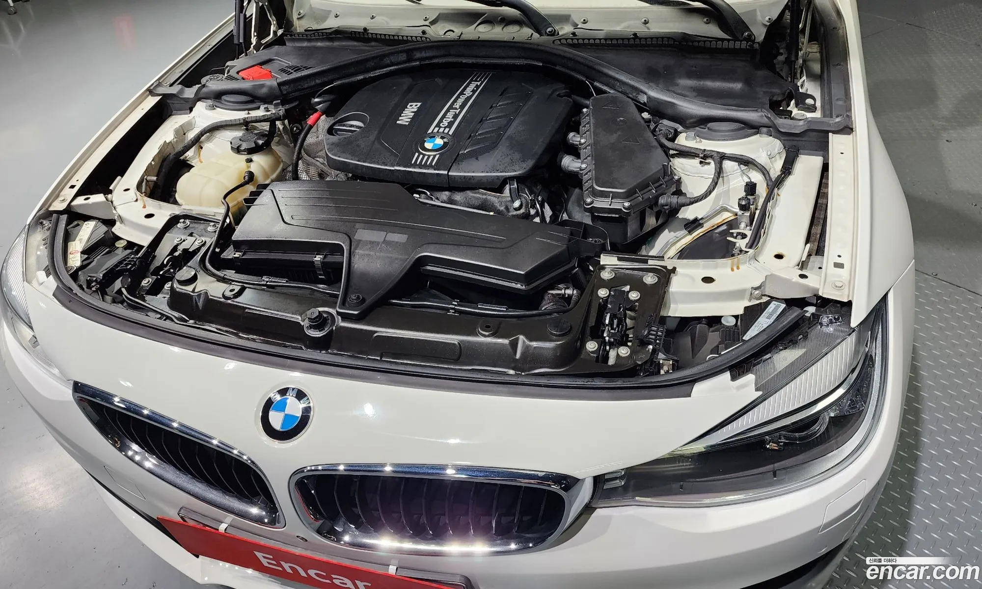BMW 6Er Iii F06F13F12 Gt 320D xDrive 2014 - фотография 16376816