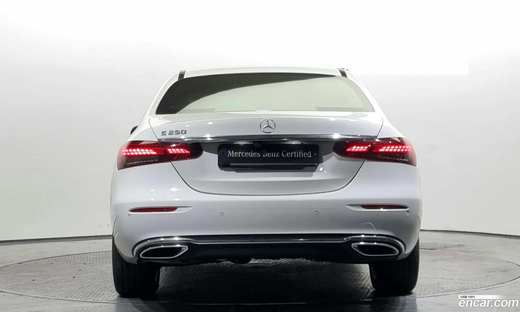 Mercedes-Benz E-Klasse V W213 S213 C238 E250 Exclusive 2022 - фотография 19387004