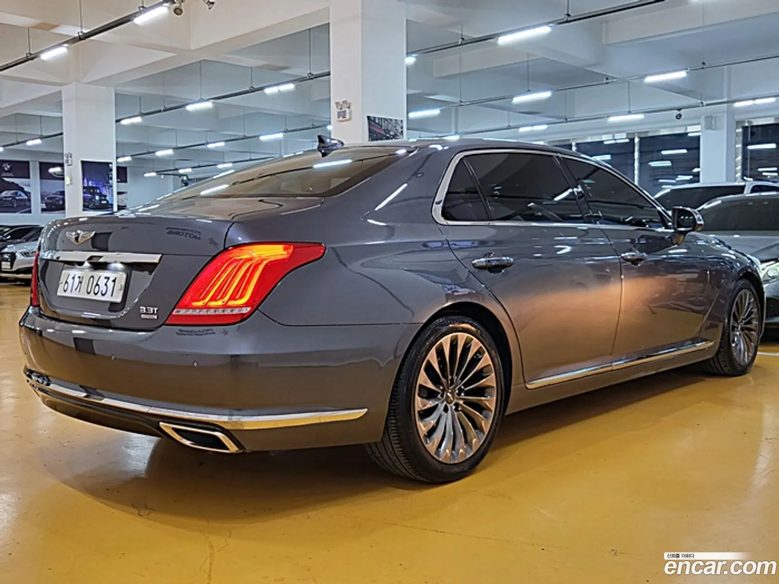 Genesis G90 I 33 T-Gdi Awd 2016 - фотография 160945