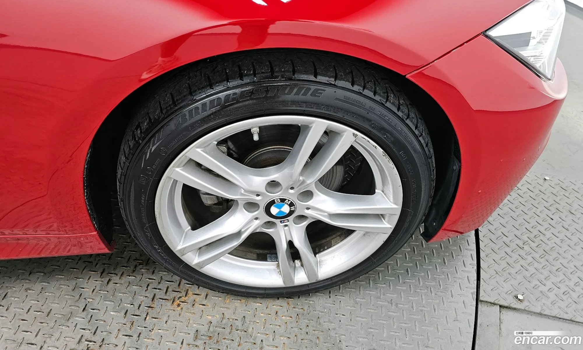 BMW 3Er 330I M Sports Shadow 2018 - фотография 16376827