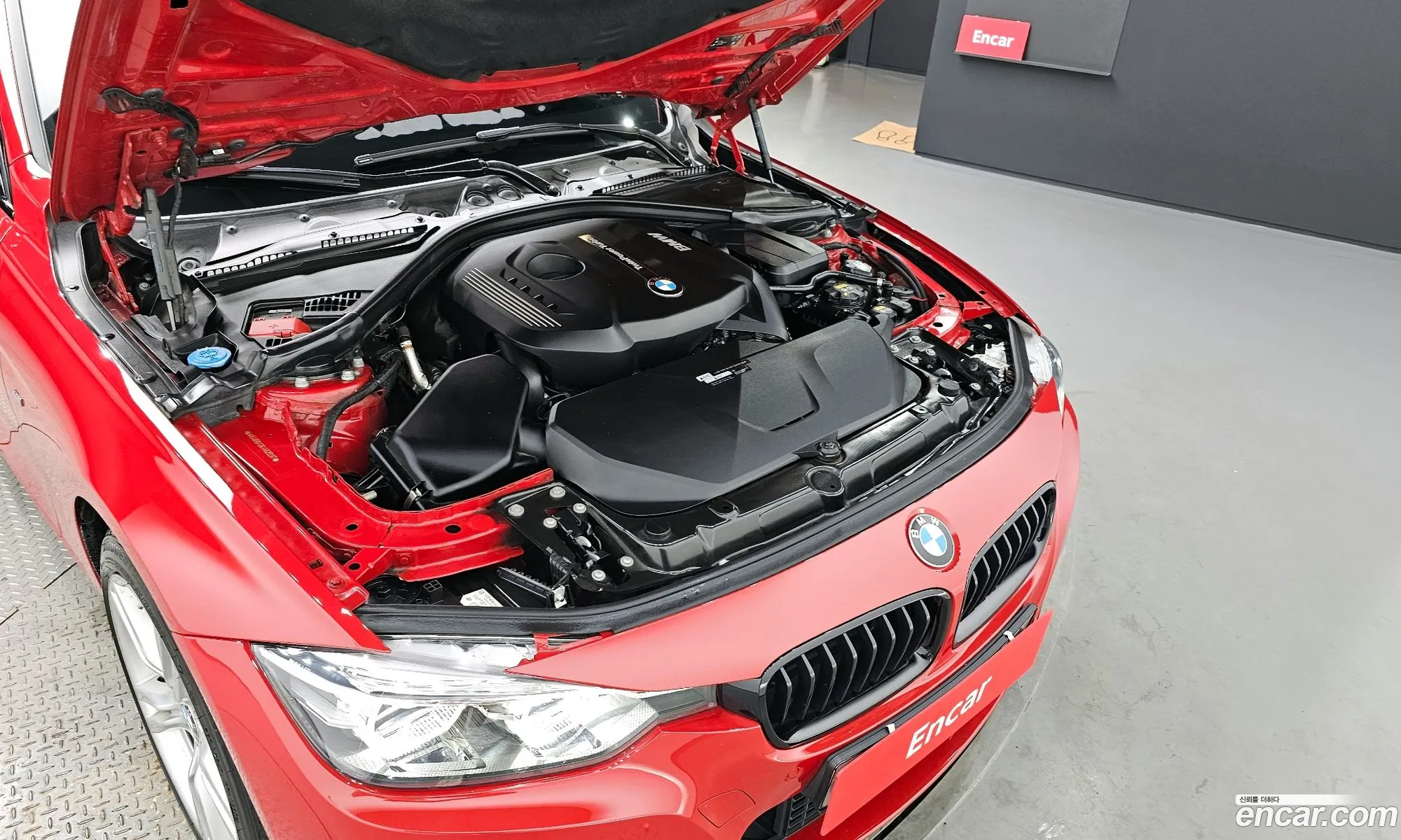 BMW 3Er 330I M Sports Shadow 2018 - фотография 16376828