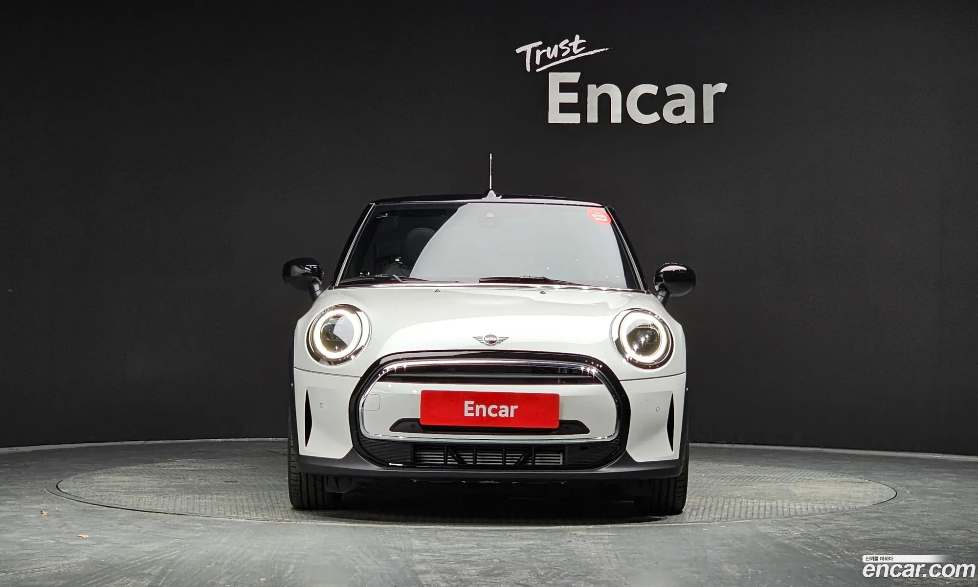 Mini Cooper Classic 2024 - фотография 11202382