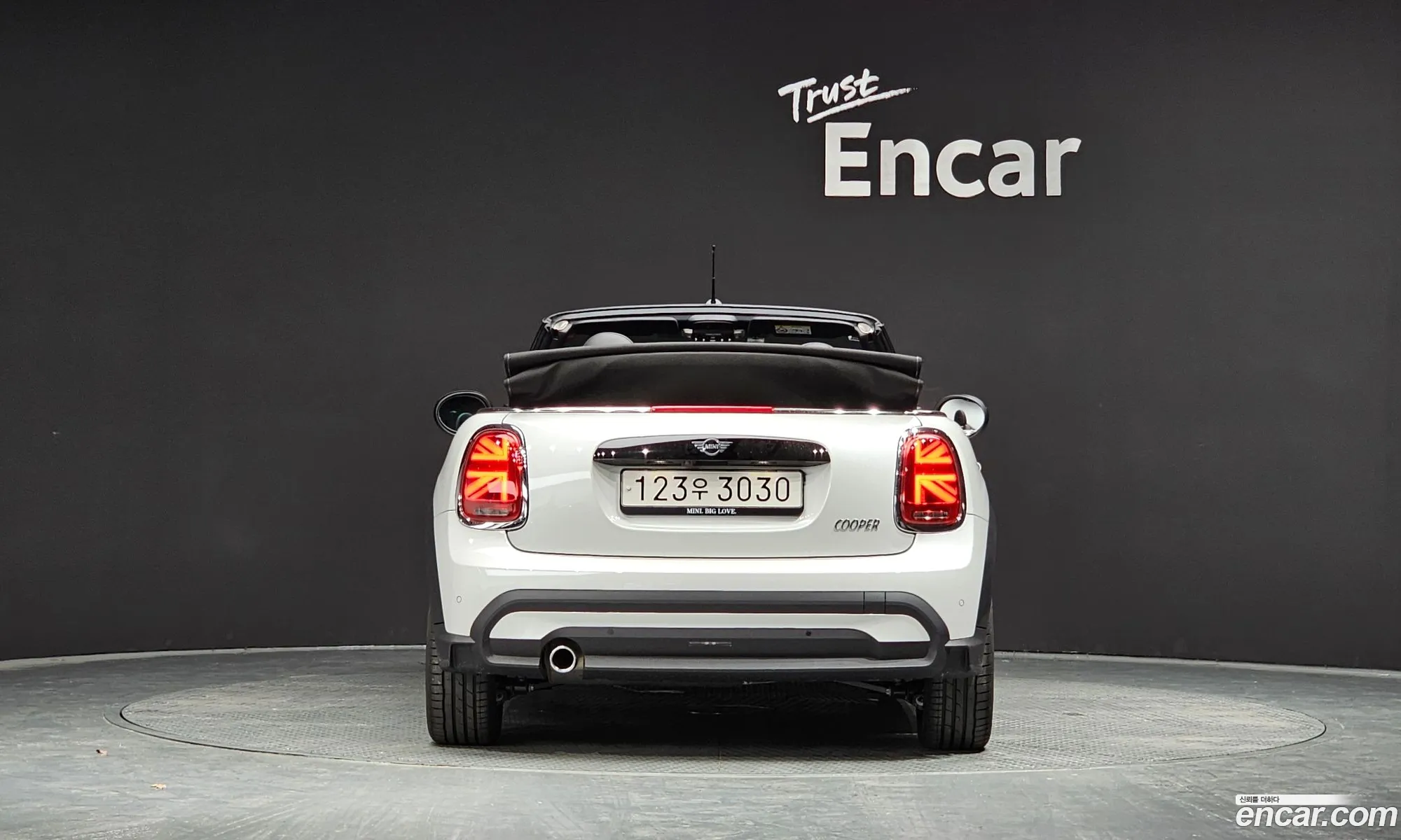 Mini Cooper Classic 2024 - фотография 11202383