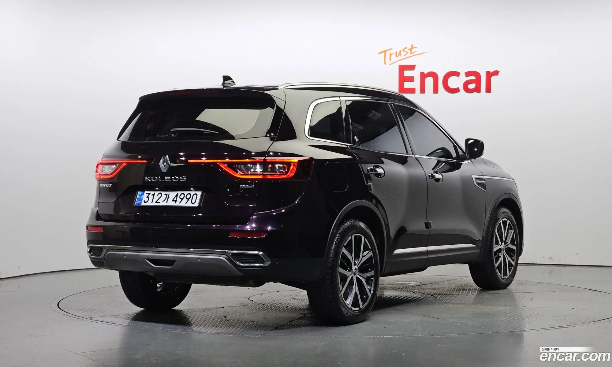 Renault Samsung Qm6 20 Gde Re Signature 2Wd 2020 - фотография 2644379