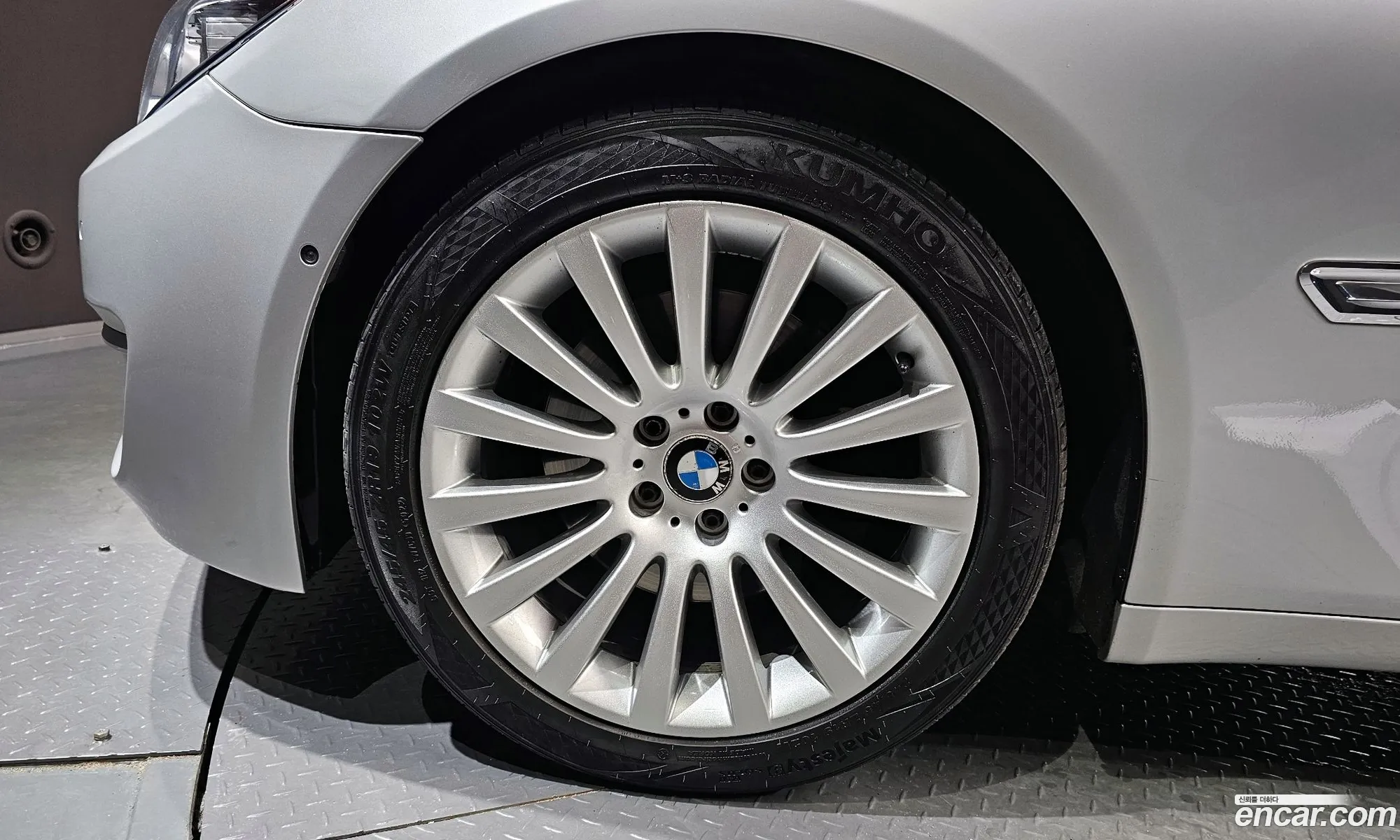 BMW 7Er V F01F02F04 730D 2013 - фотография 8858991