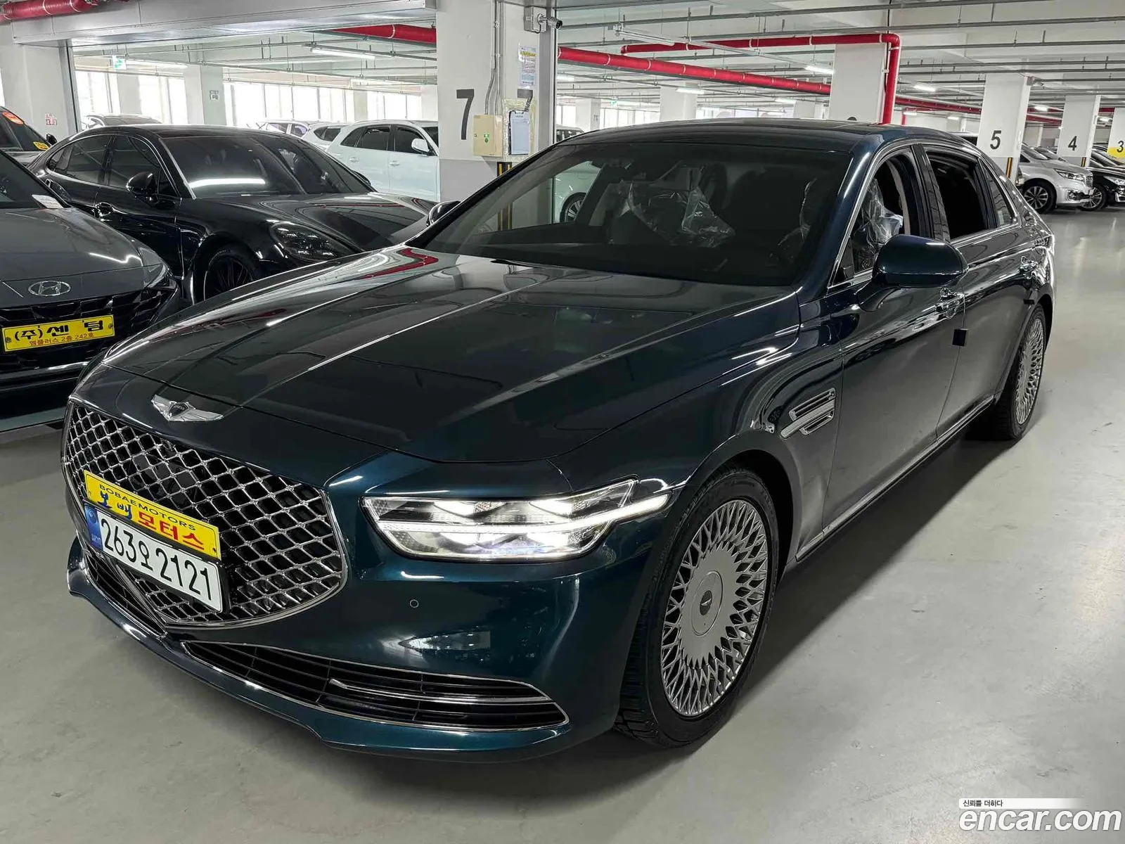 Genesis G90 I 38 Awd 2020 - фотография 179514