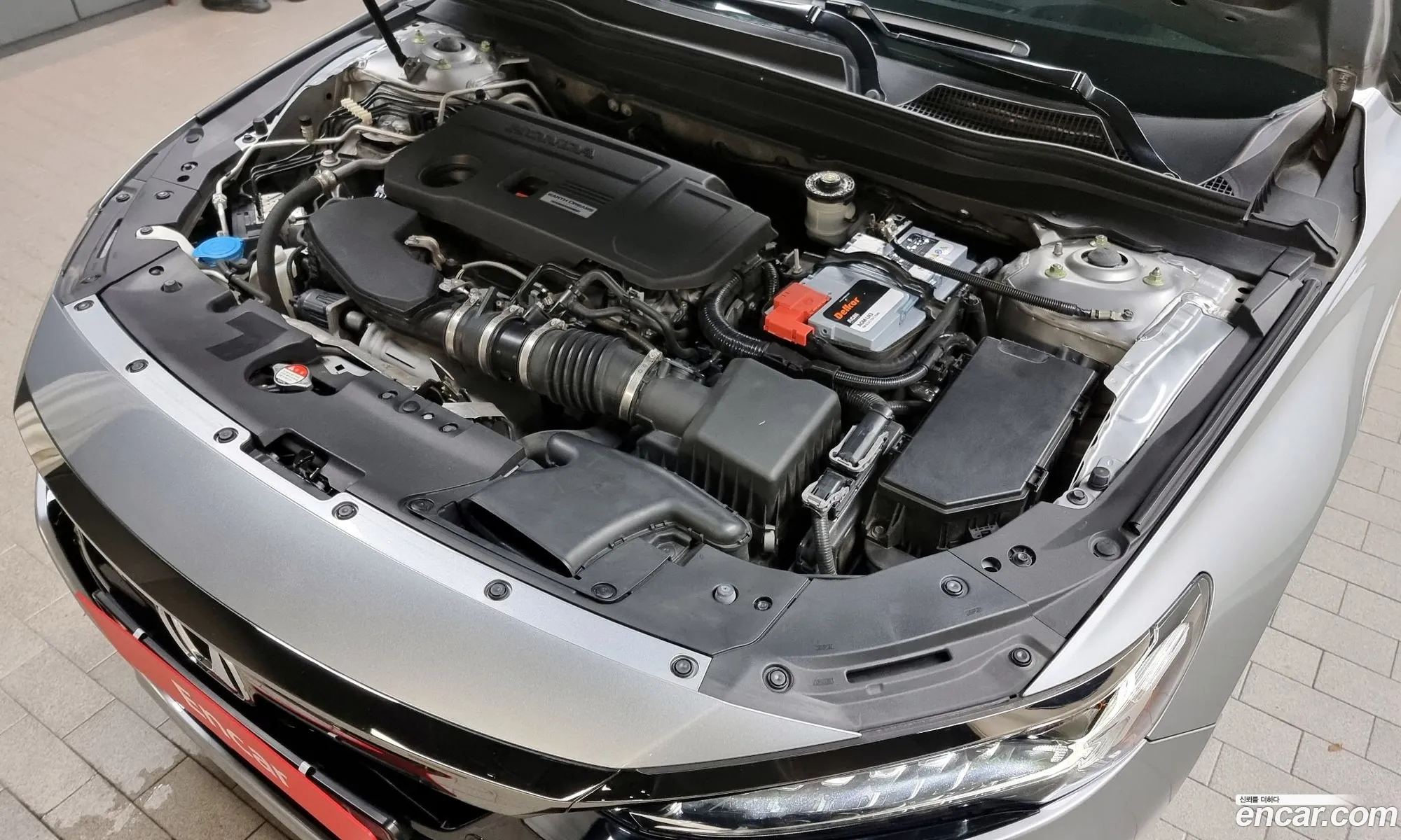 Honda Accord 20 Turbo Sport 2018 - фотография 12676268