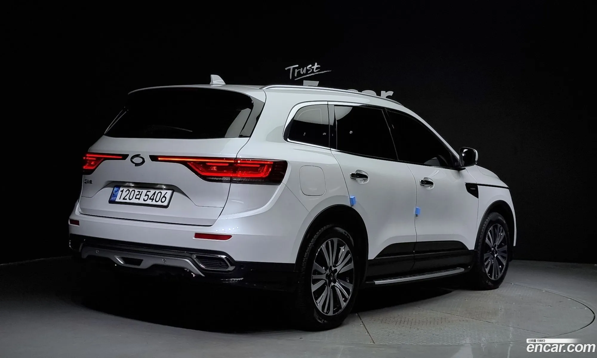 Renault Samsung Qm6 20 Gde Premier 2Wd 2023 - фотография 2697820
