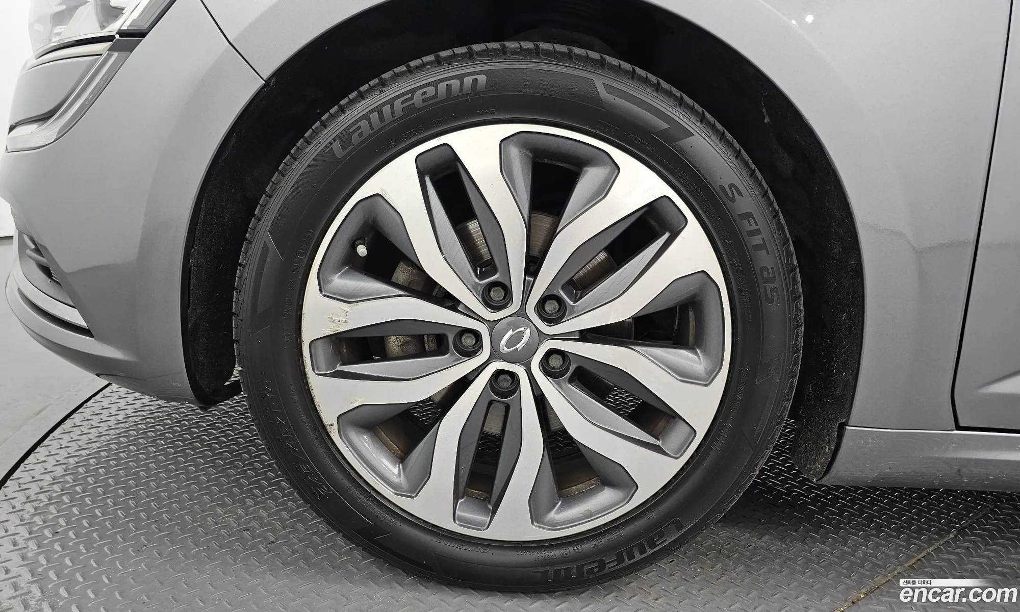 Renault Samsung Sm6 20 Lpe Le For The Disabled 2016 - фотография 2727495