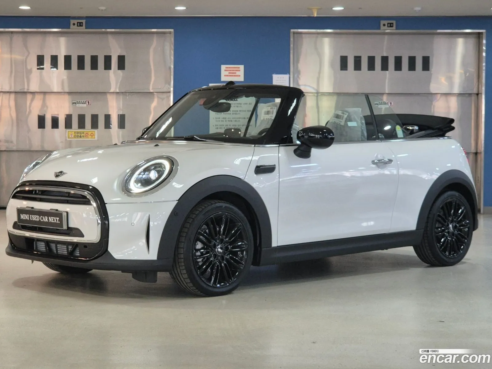 Mini Cooper Classic 2024 - фотография 11202368