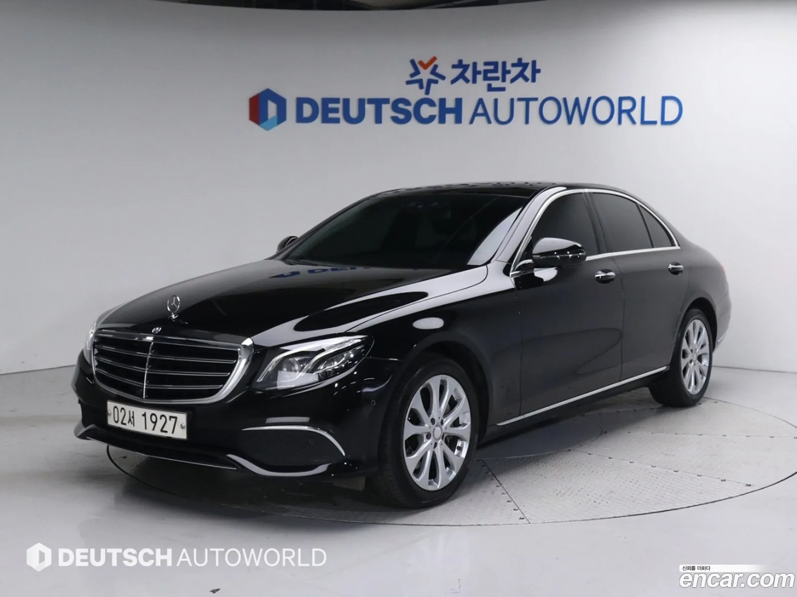 Mercedes-Benz E-Klasse E300 Exclusive 2017 - фотография 18698810