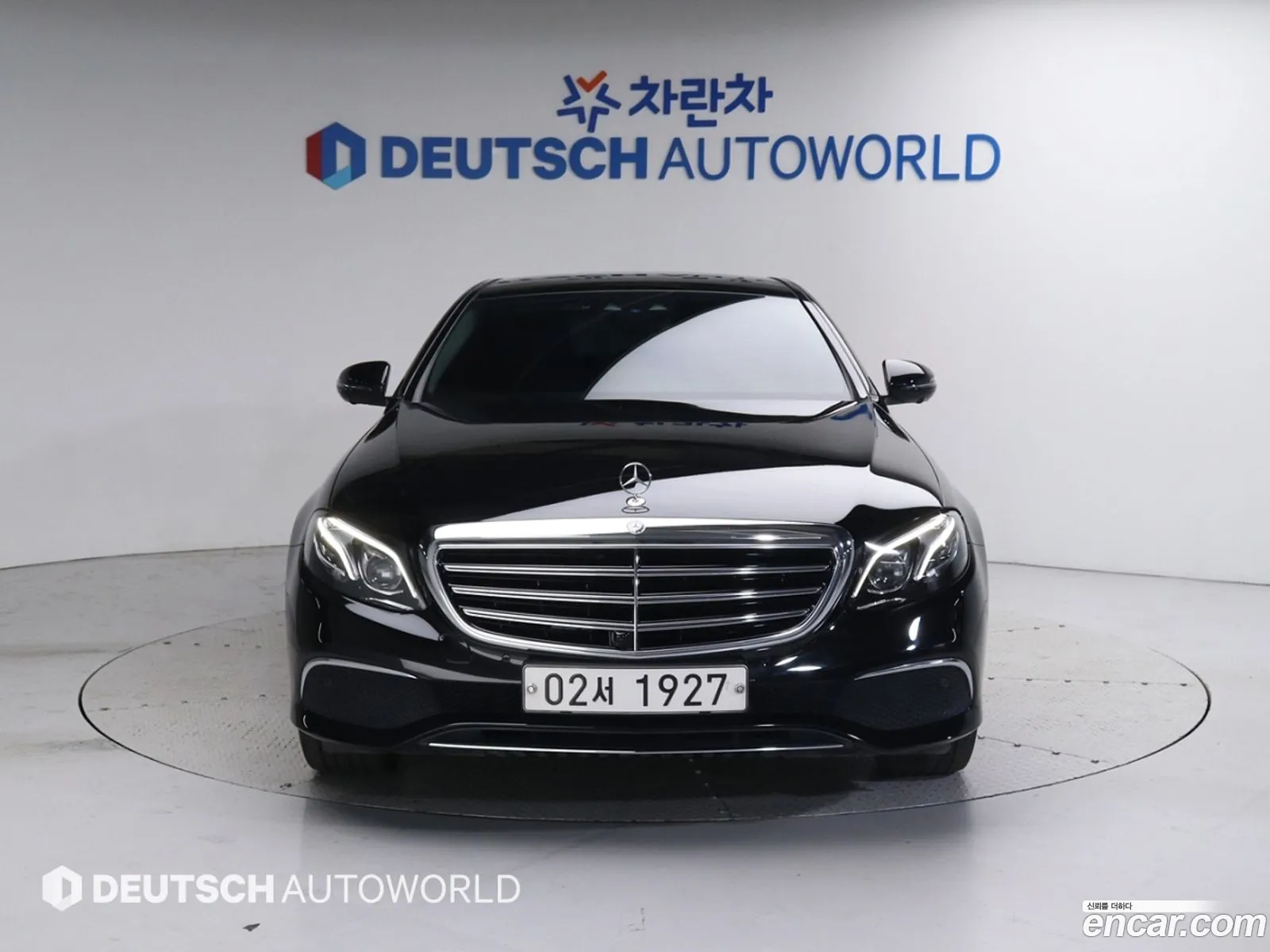 Mercedes-Benz E-Klasse E300 Exclusive 2017 - фотография 18698812