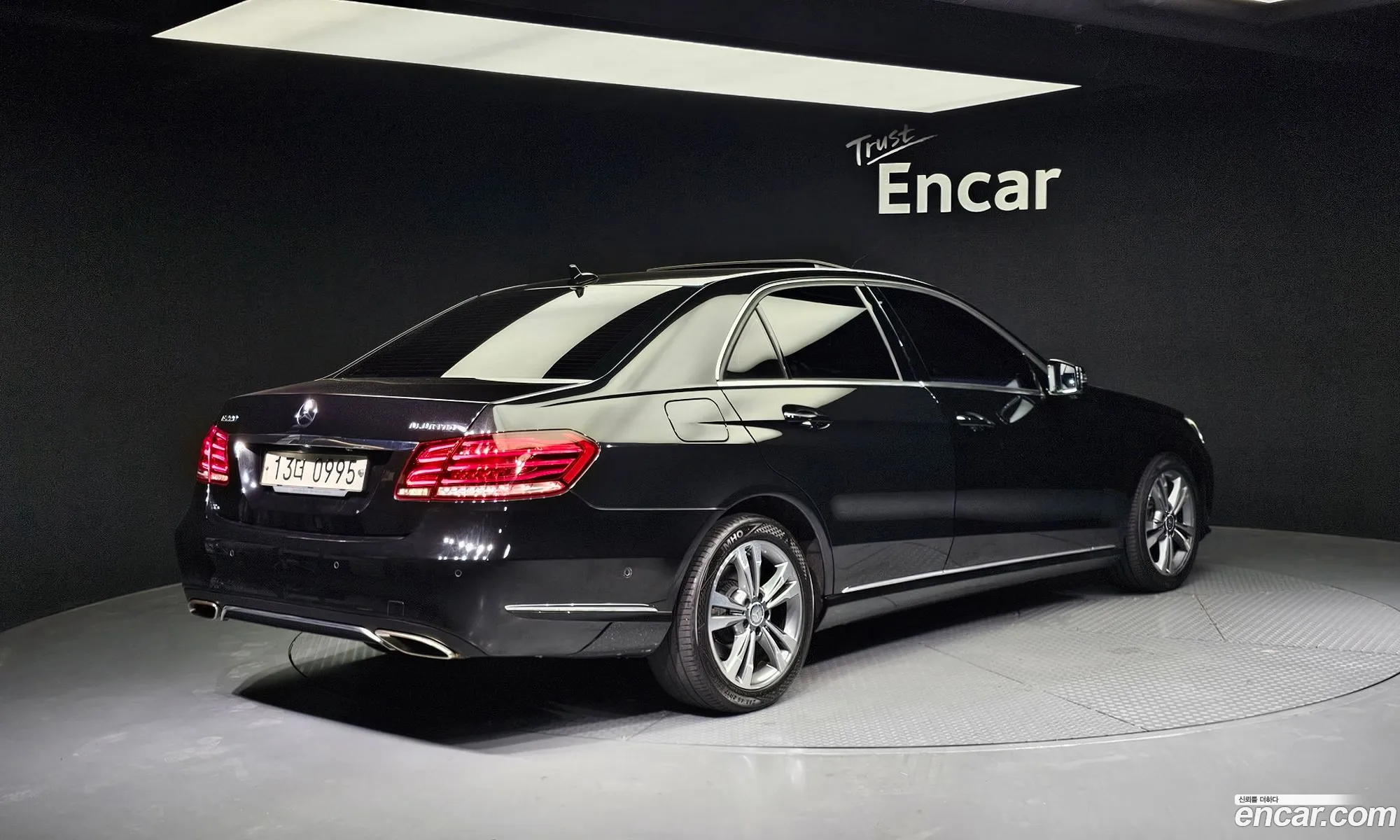 Mercedes-Benz E-Klasse E220 Bluetech Avantgarde 2016 - фотография 13966916