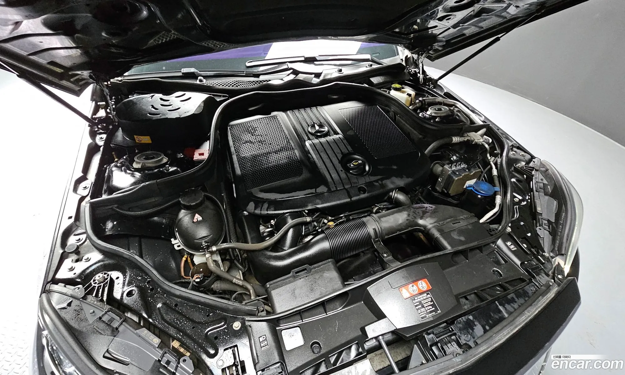 Mercedes-Benz E-Klasse E220 Bluetech Avantgarde 2016 - фотография 13966920