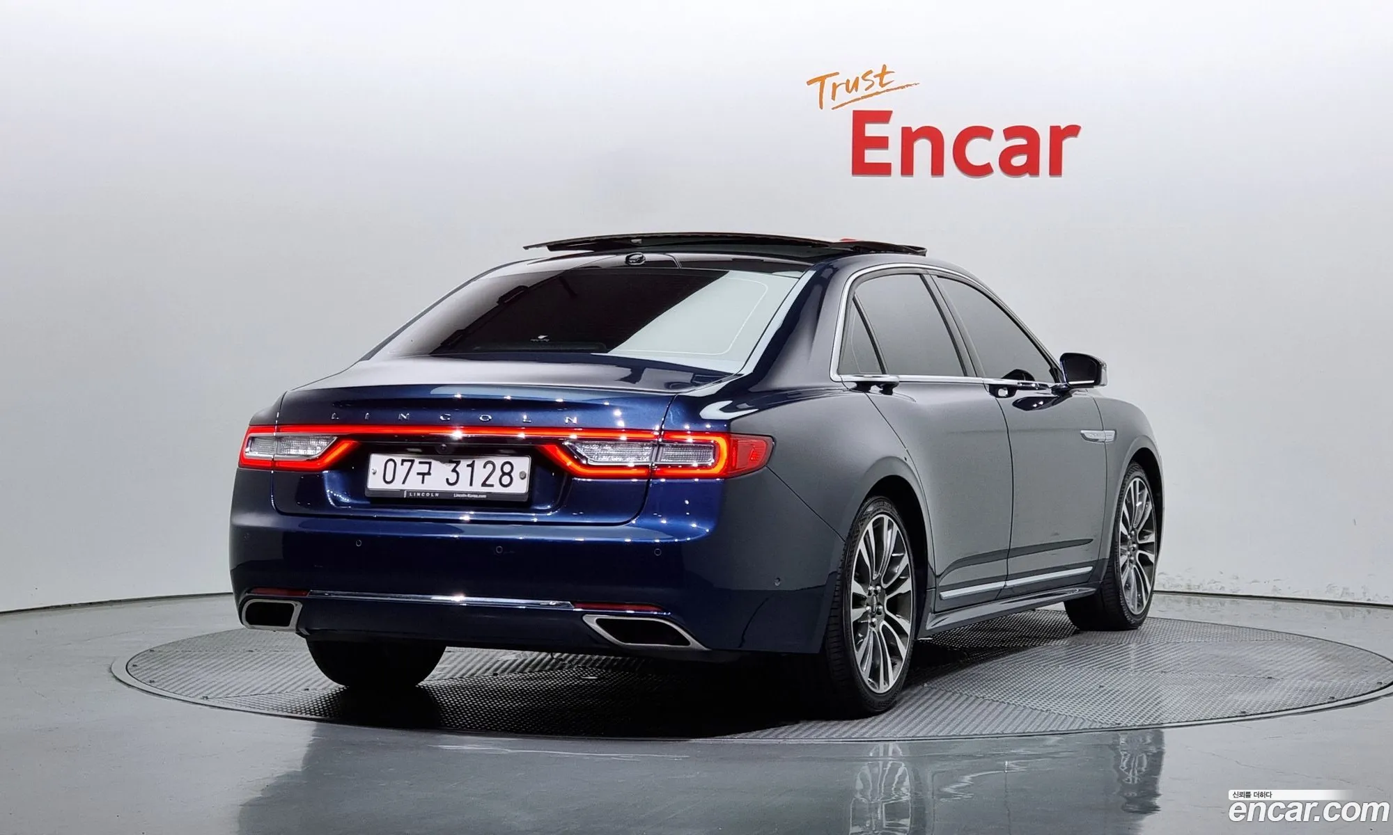 Lincoln Continental X 30 Awd 2017 - фотография 4642543