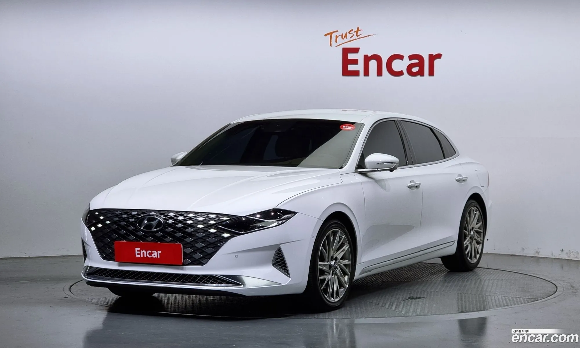 Hyundai Grandeur Vi 33 2020 - фотография 12035759