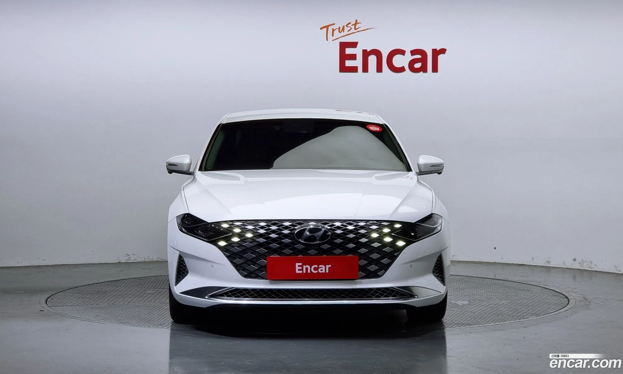 Hyundai Grandeur Vi 33 2020 - фотография 12035761