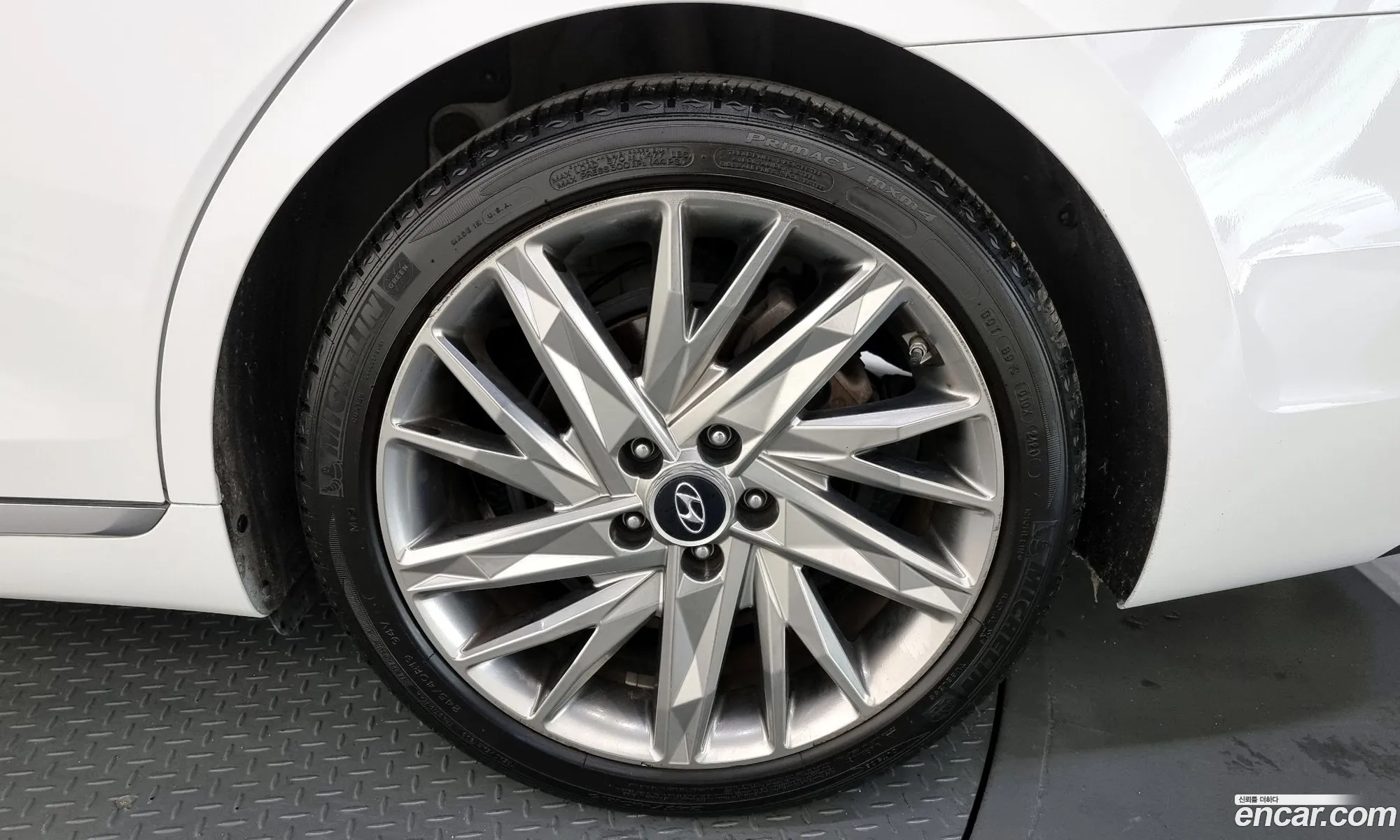 Hyundai Grandeur Vi 33 2020 - фотография 12035763