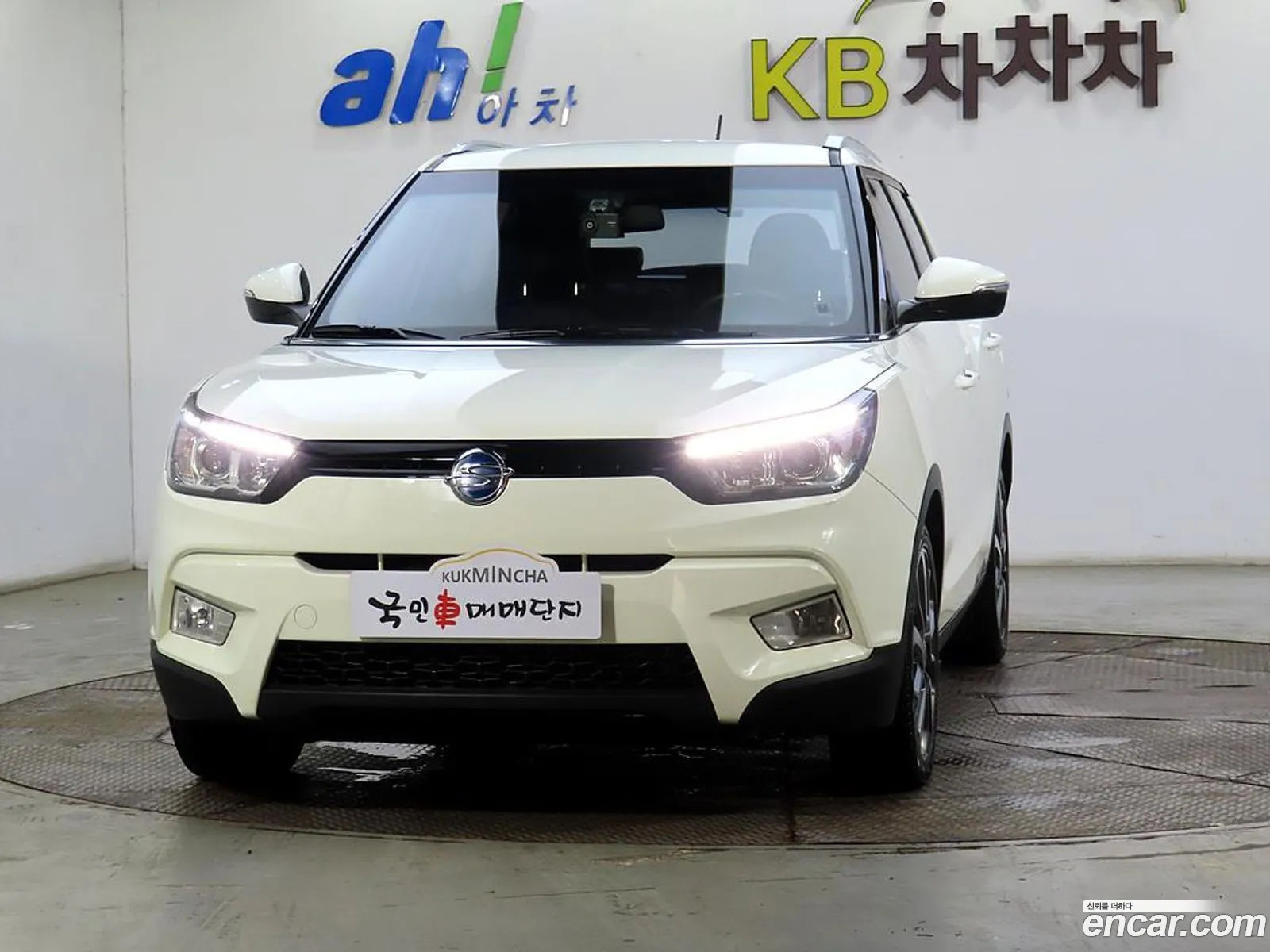 Ssangyong Tivoli Tivoli Diesel Vx 2Wd 2016 - фотография 19762945