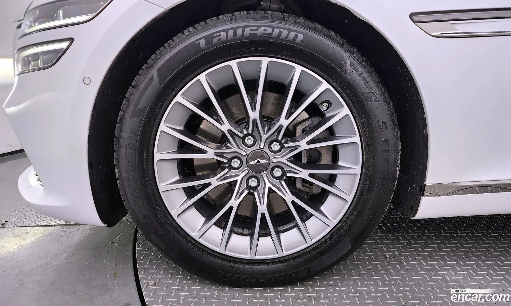 Genesis G80 Ii Gasoline 25 Turbo Awd 2022 - фотография 1630366