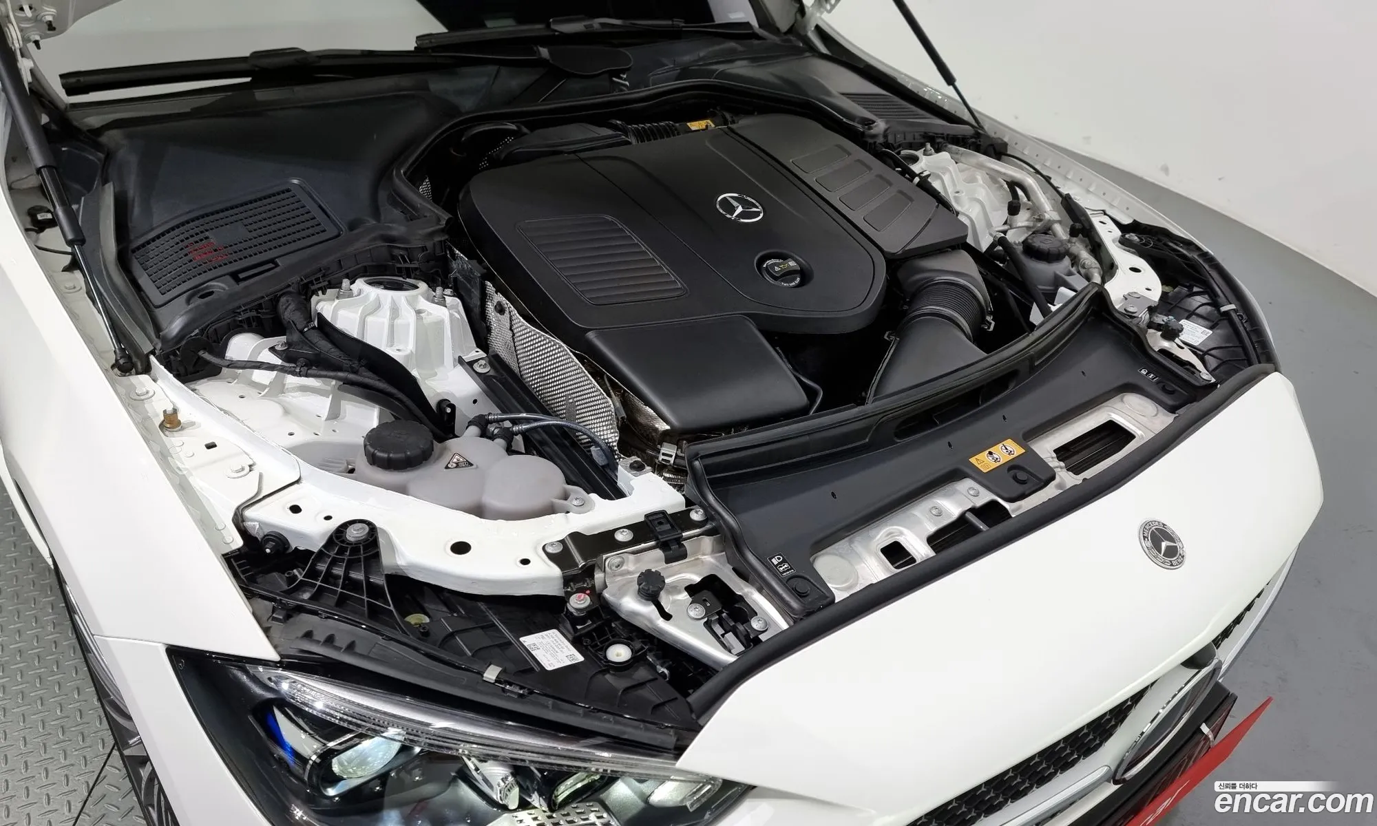 Mercedes-Benz C-Klasse C300 4Matic Amg Line 2023 - фотография 16490861