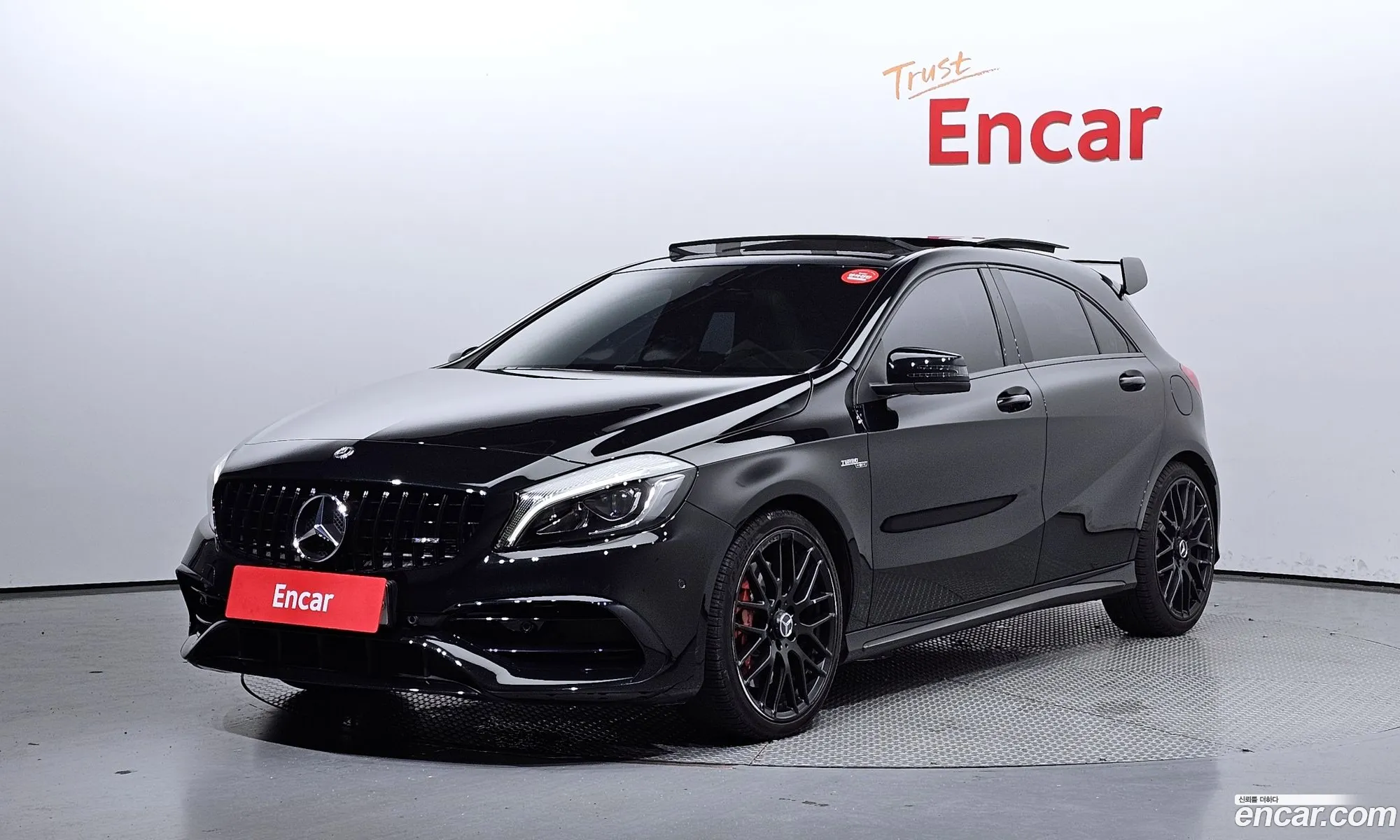 Mercedes-Benz A-Klasse A45 Amg 4Matic 2018 - фотография 16401556