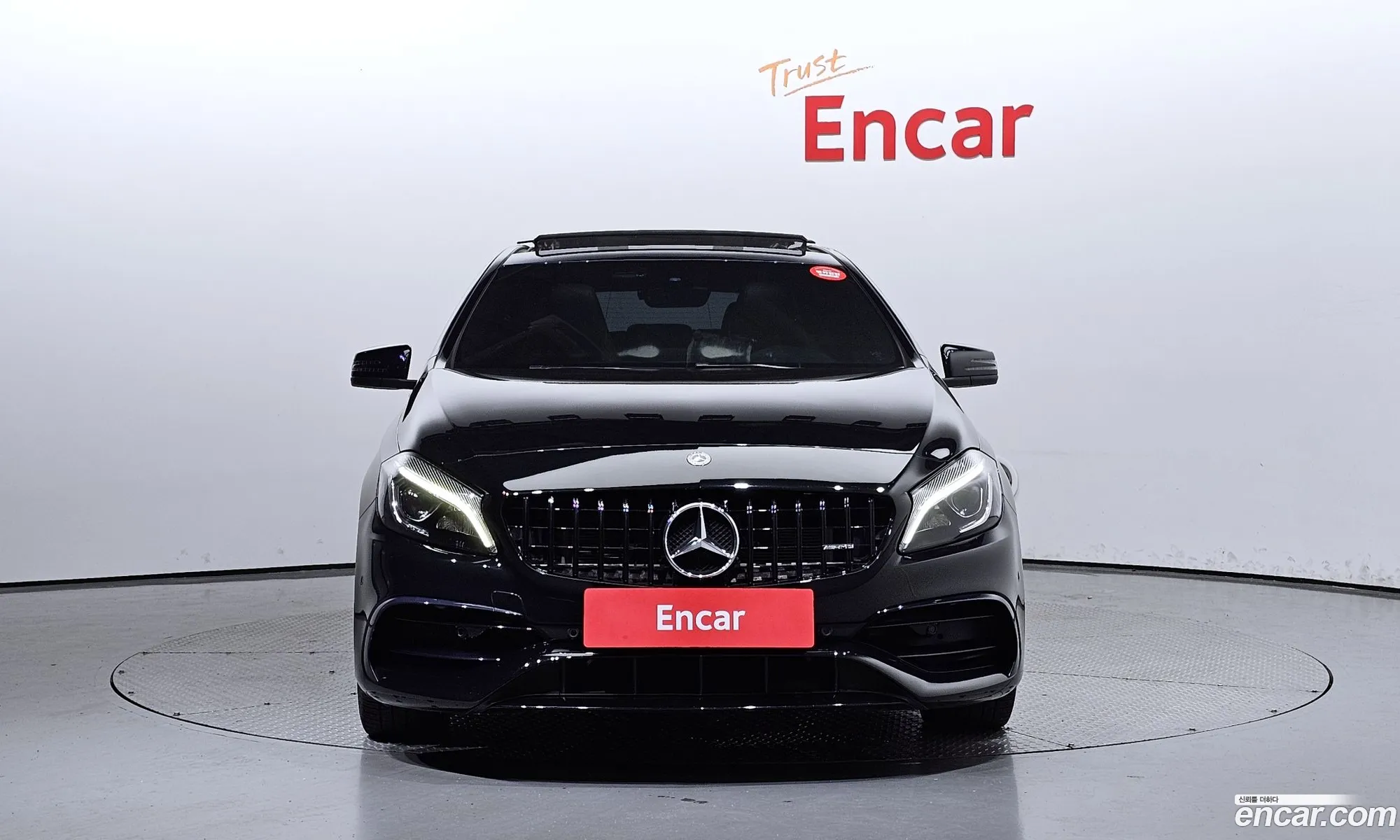 Mercedes-Benz A-Klasse A45 Amg 4Matic 2018 - фотография 16401558