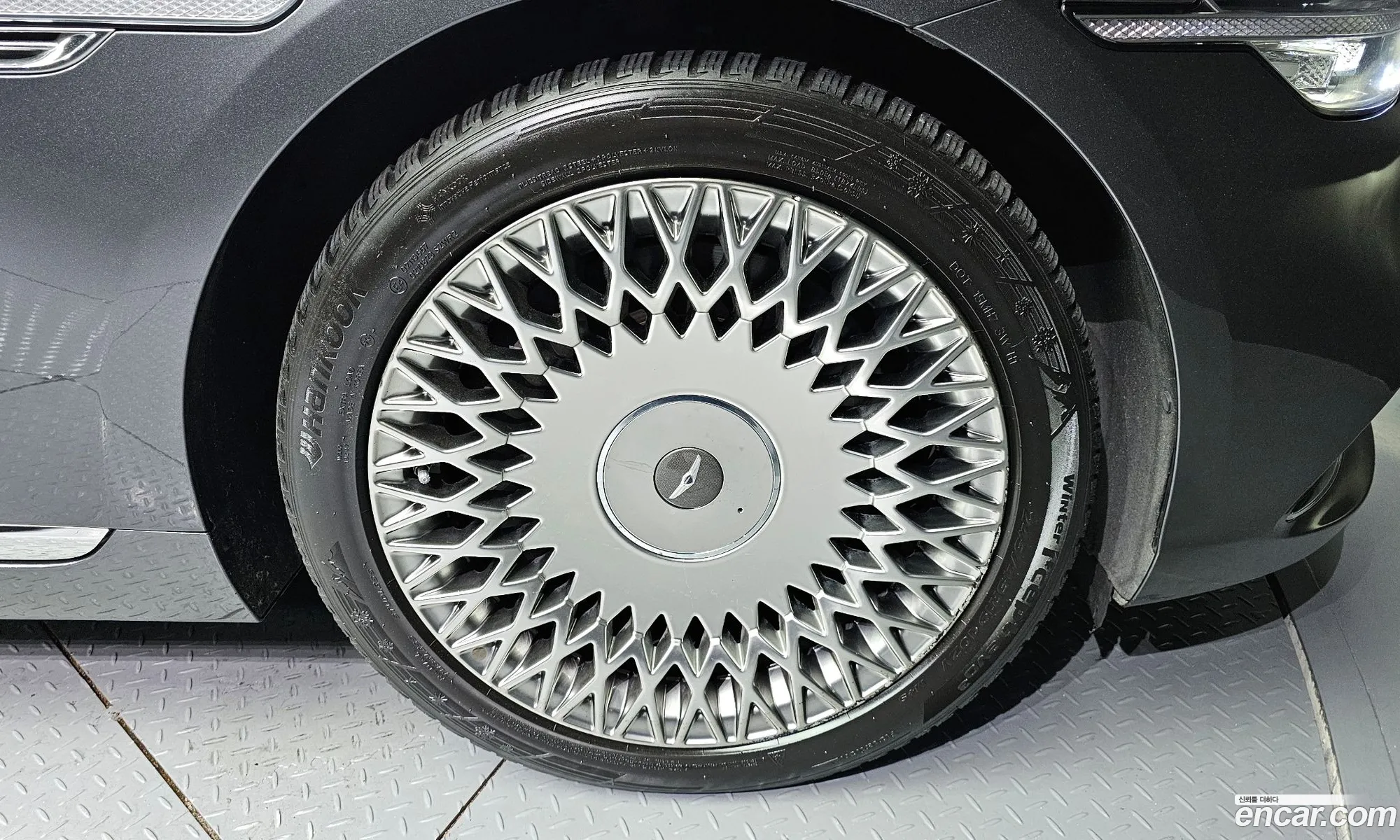 Genesis G90 I 38 Awd 2021 - фотография 1335234