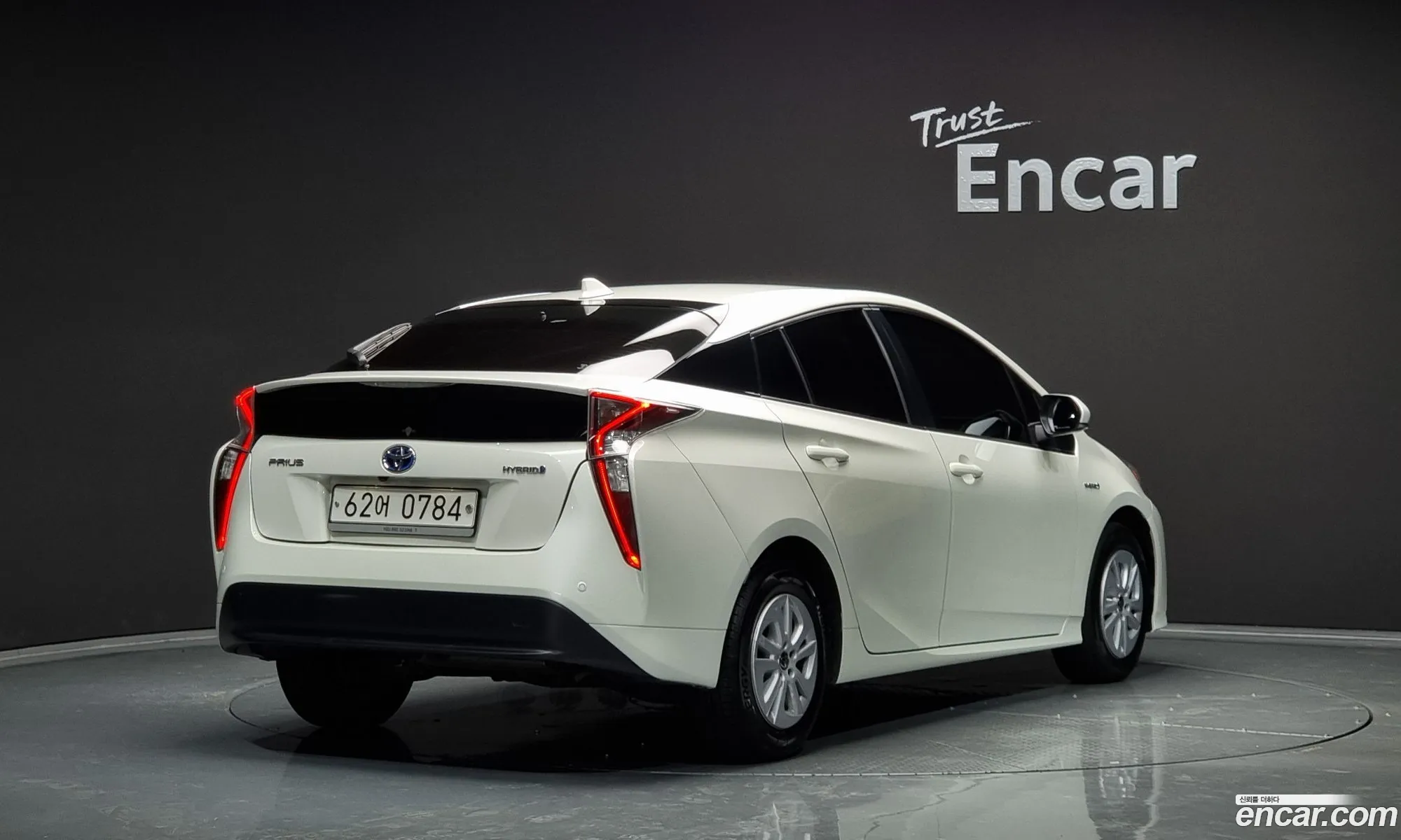 Toyota Prius Iv Xw50 18E 2016 - фотография 14836846