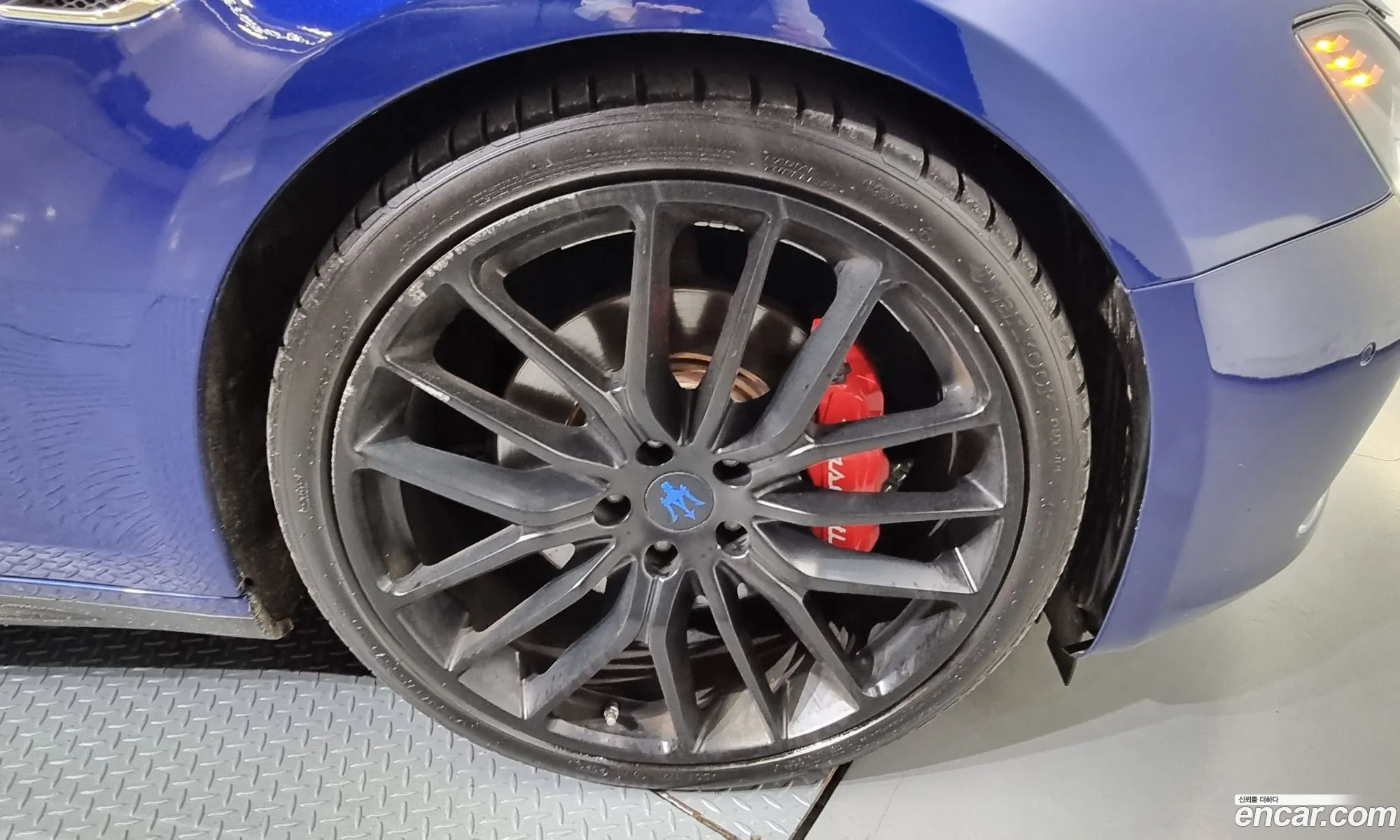 Maserati Ghibli Iii 30 Diesel 2015 - фотография 4596902
