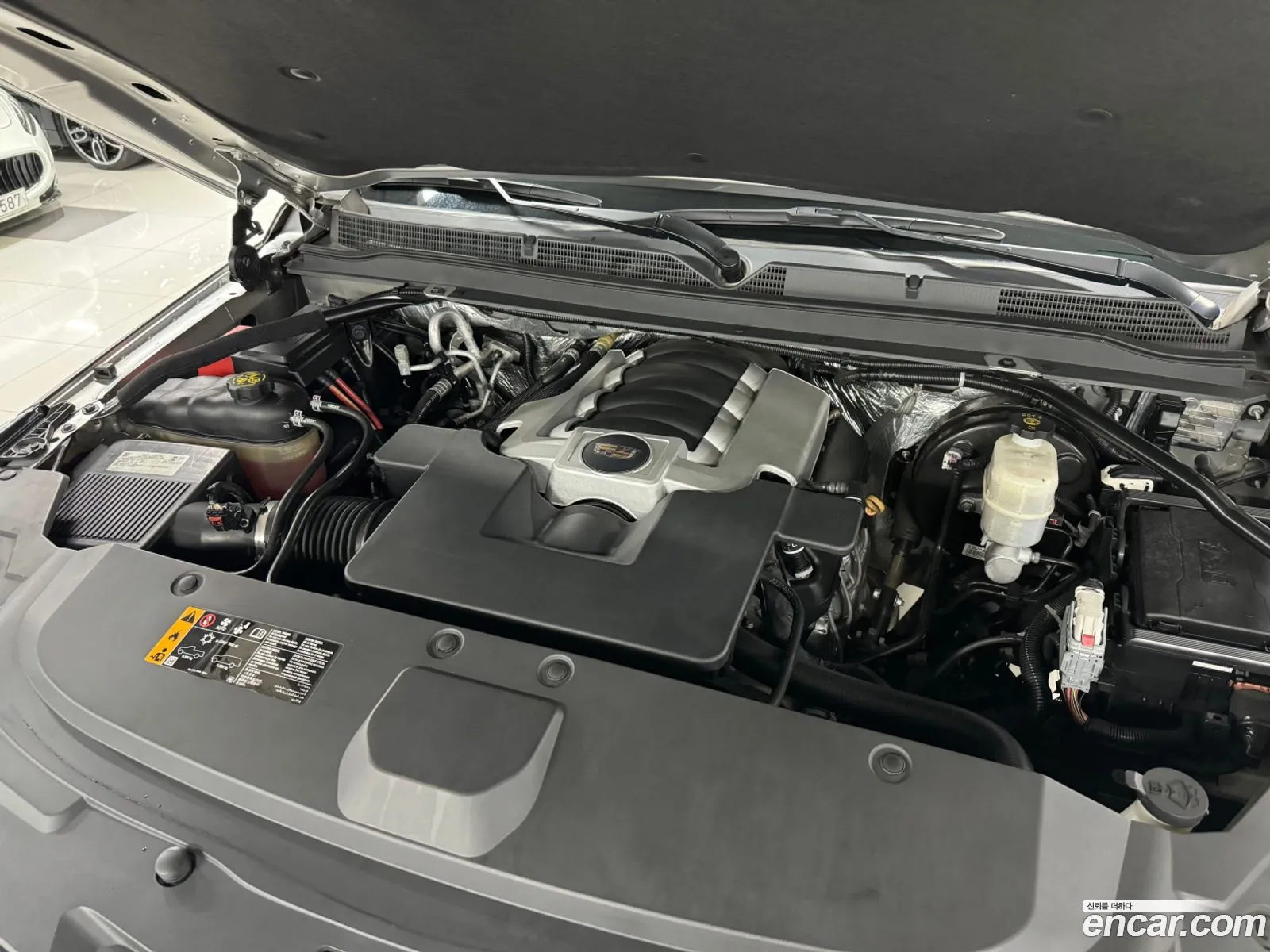 Cadillac Escalade Iv 62 Esv 2018 - фотография 4570618