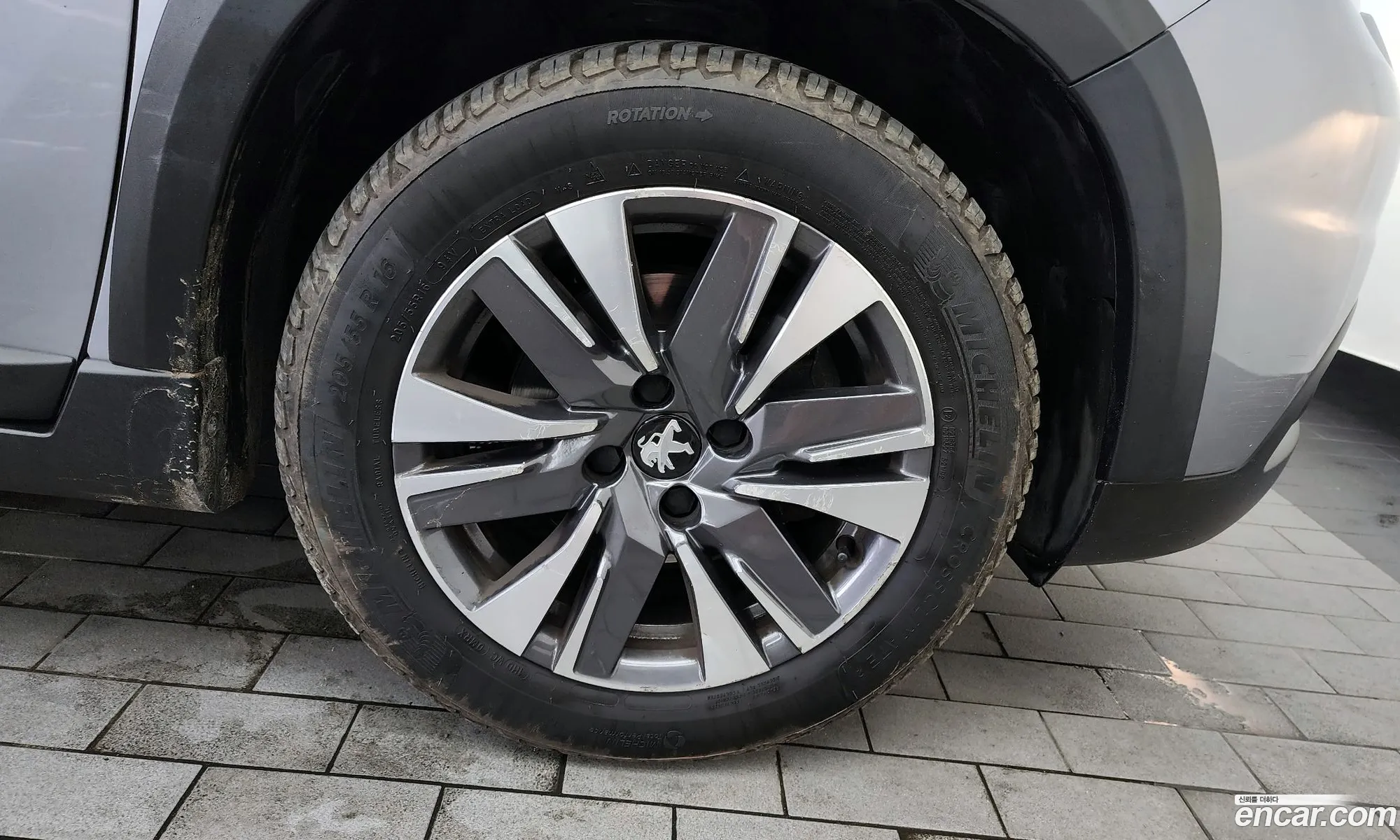 Peugeot 2008 15 Bluehdi Allure 2019 - фотография 4562389