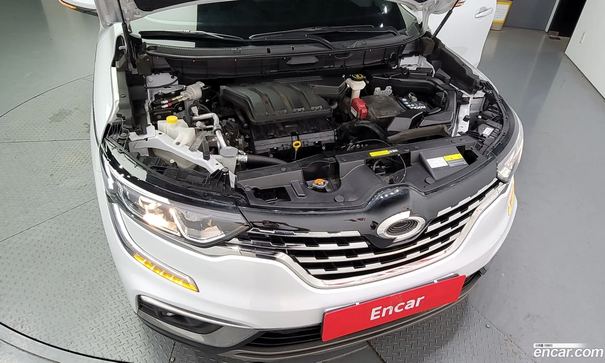 Renault Samsung Qm6 20 Lpe Se 2Wd 2020 - фотография 927741