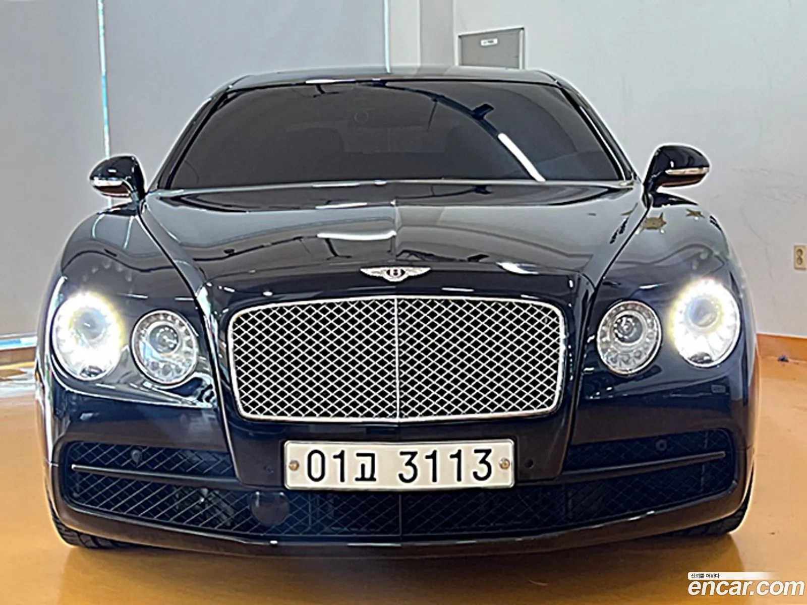 Bentley Flying Spur 40 2018 - фотография 4169686