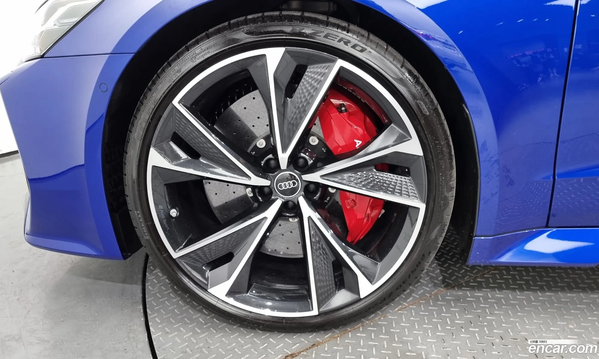 Audi Rs7 40 Tfsi Quattro 2023 - фотография 7081239
