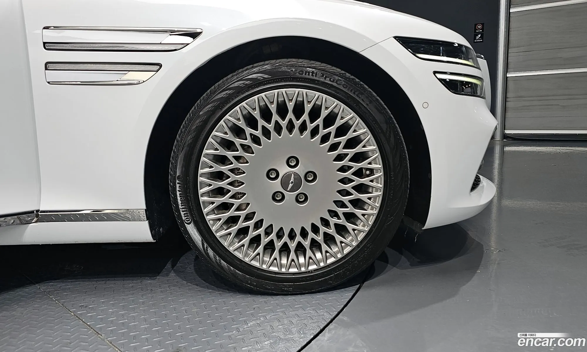 Genesis G80 Ii Gasoline 25 Turbo 2Wd 2022 - фотография 1335198