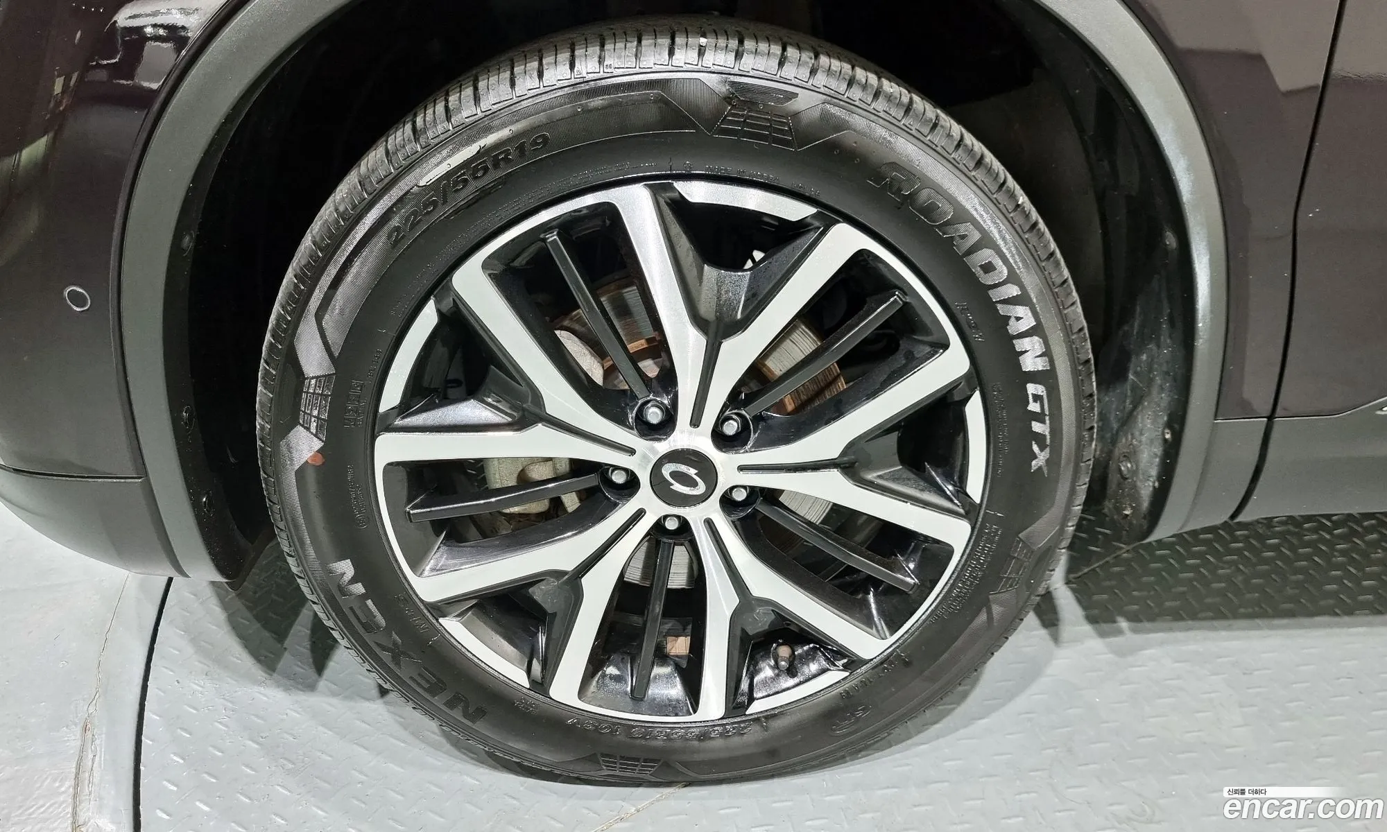 Renault Samsung Qm6 20 Lpe Re Signature 2Wd 2020 - фотография 2718704